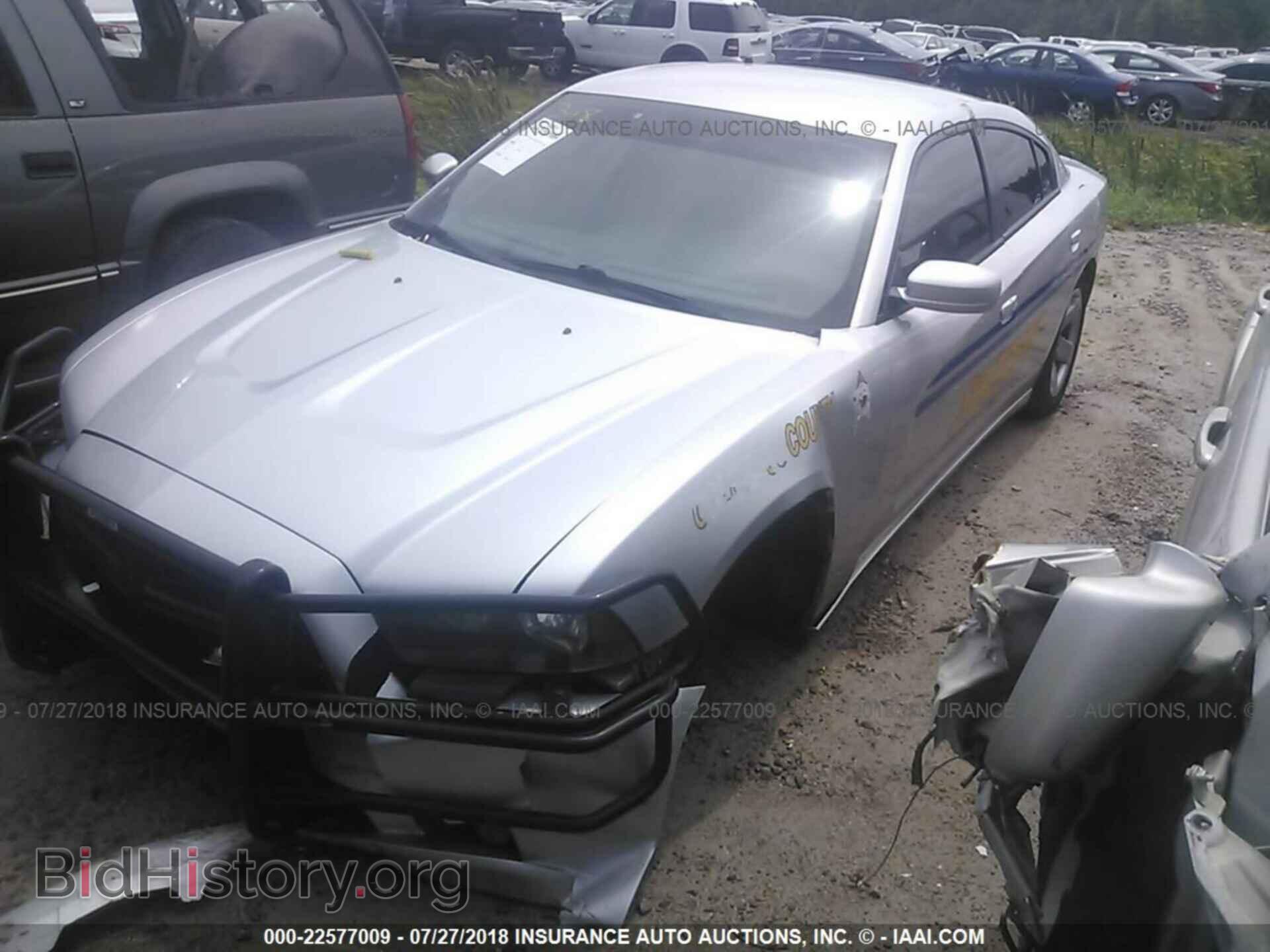 2012 Dodge Charger - VIN: 2C3CDXAT9CH282470 - Фото 2