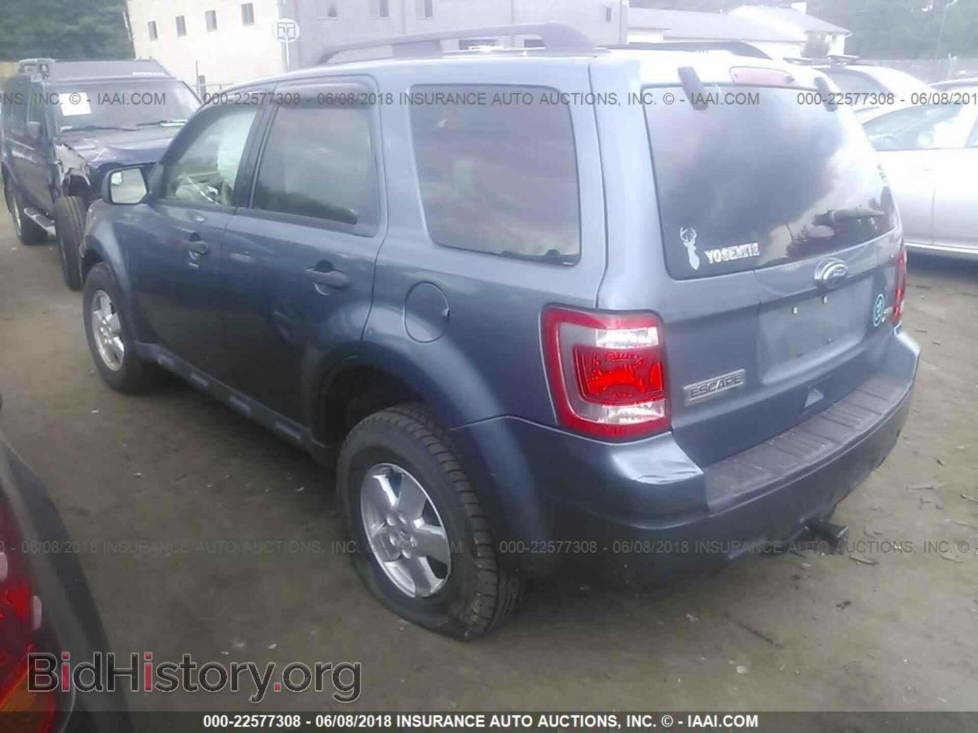 2011 Ford Escape - VIN: 1FMCU9DG0BKA85499 - Фото 3
