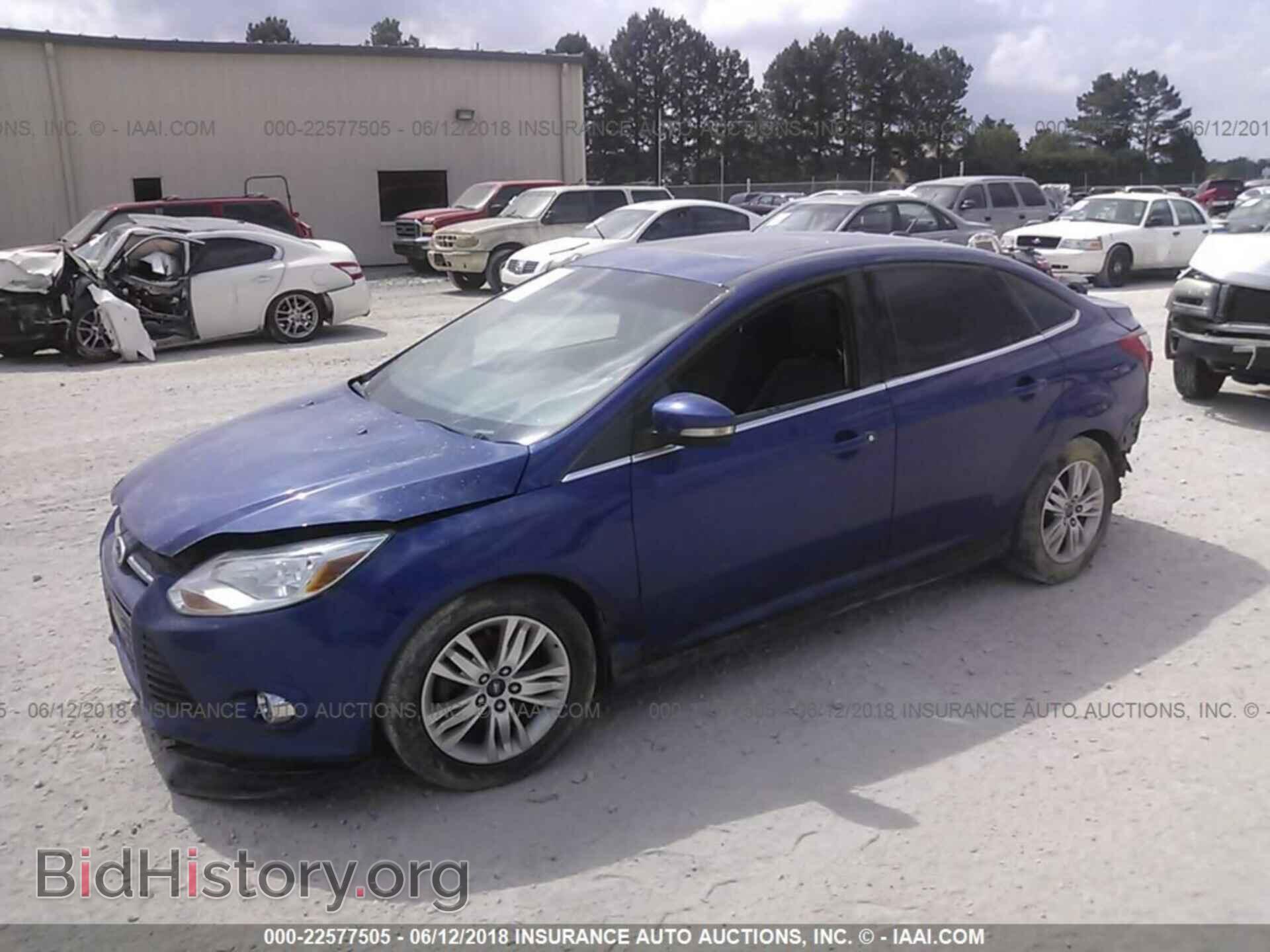 2012 Ford Focus - VIN: 1FAHP3H20CL367432 - Фото 2