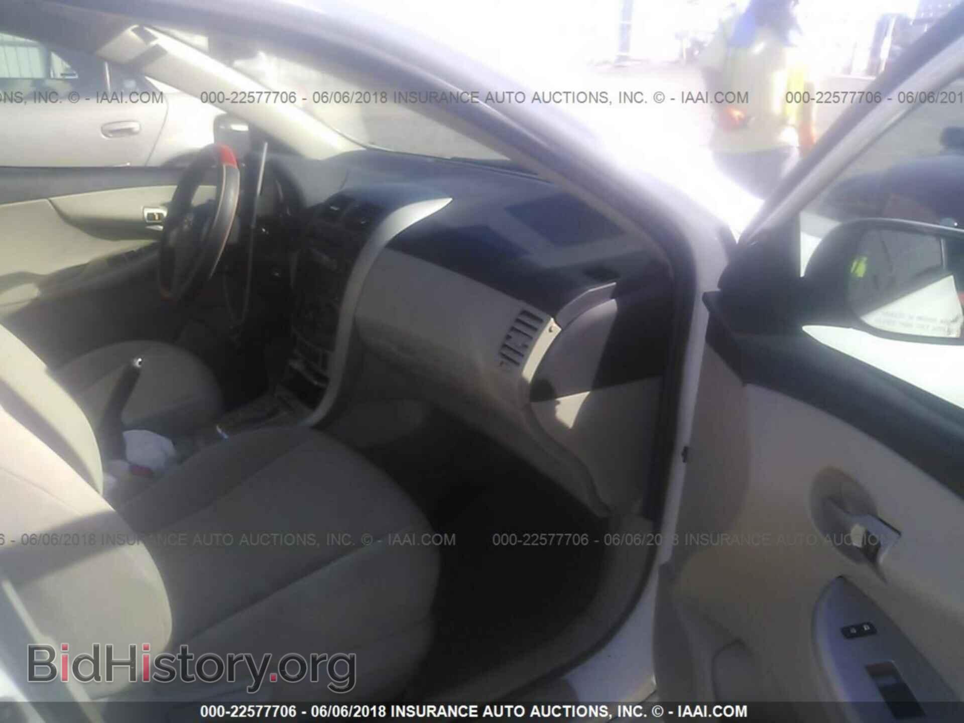 2011 Toyota Corolla - VIN: 2T1BU4EEXBC695377 - Photo 5