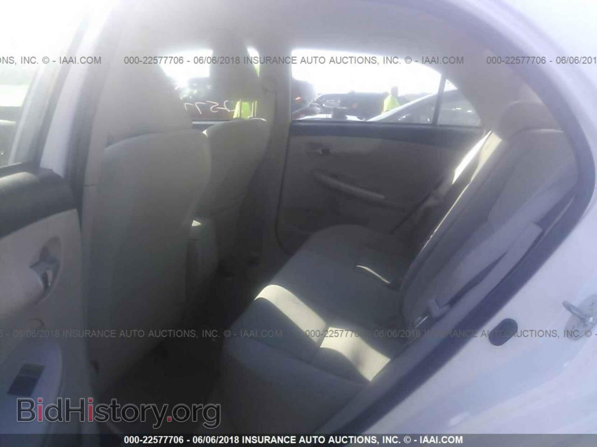 2011 Toyota Corolla - VIN: 2T1BU4EEXBC695377 - Photo 8