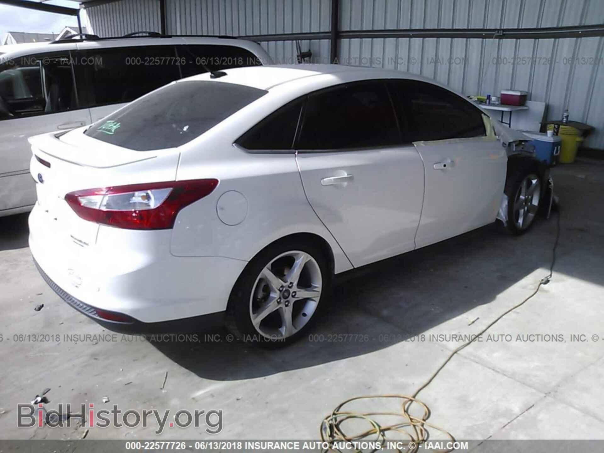 2014 Ford Focus - VIN: 1FADP3J26EL311152 - Photo 4