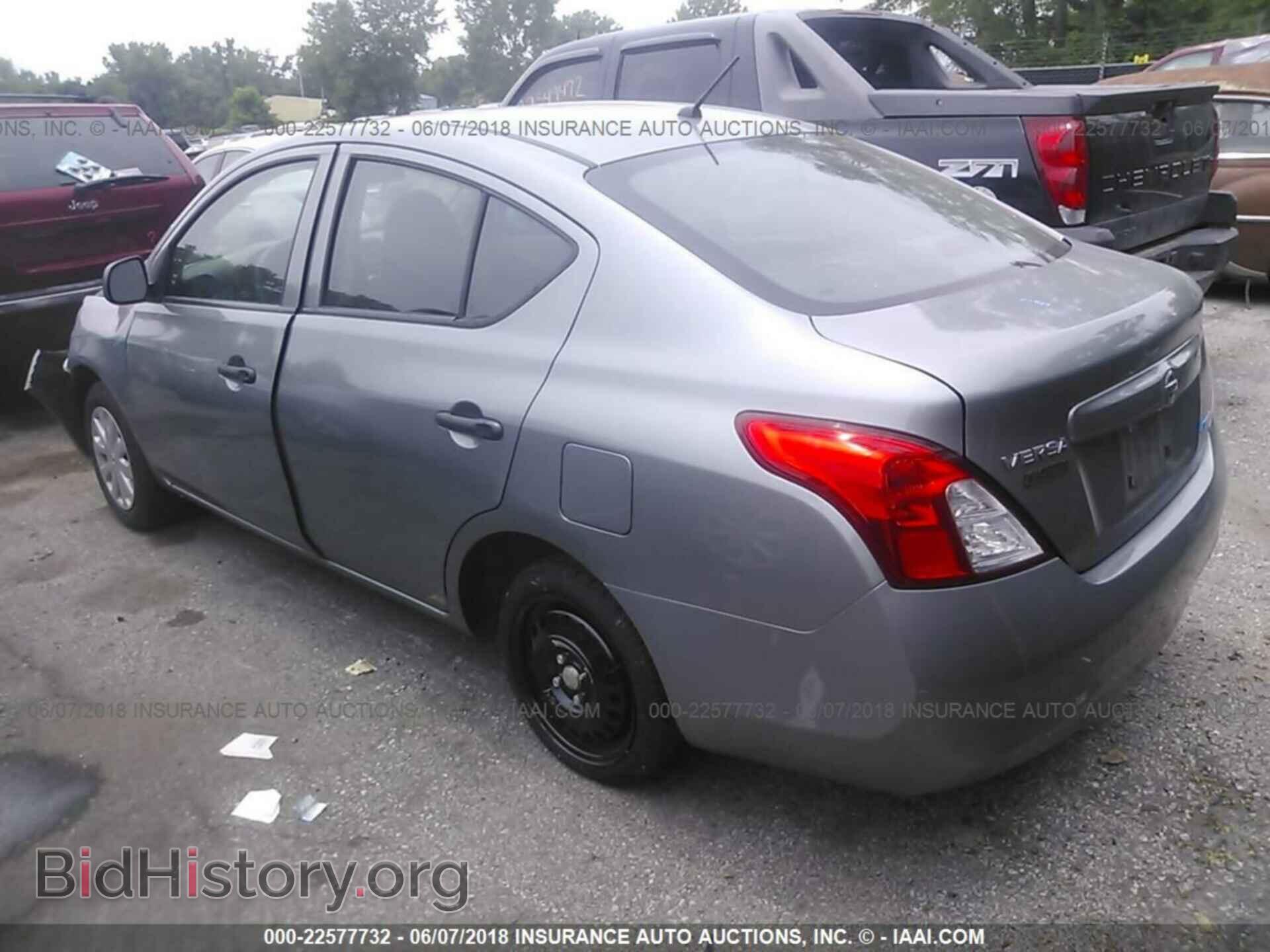 2014 Nissan Versa - VIN: 3N1CN7AP7EL813402 - Фото 3