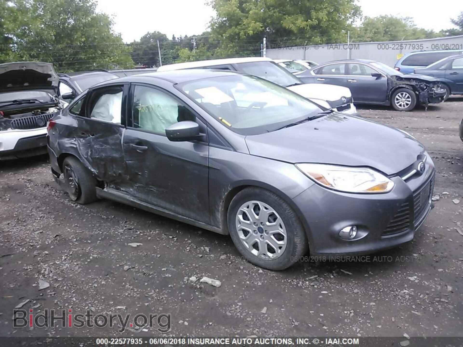 Photo 1FAHP3F27CL446132 - Ford Focus 2012