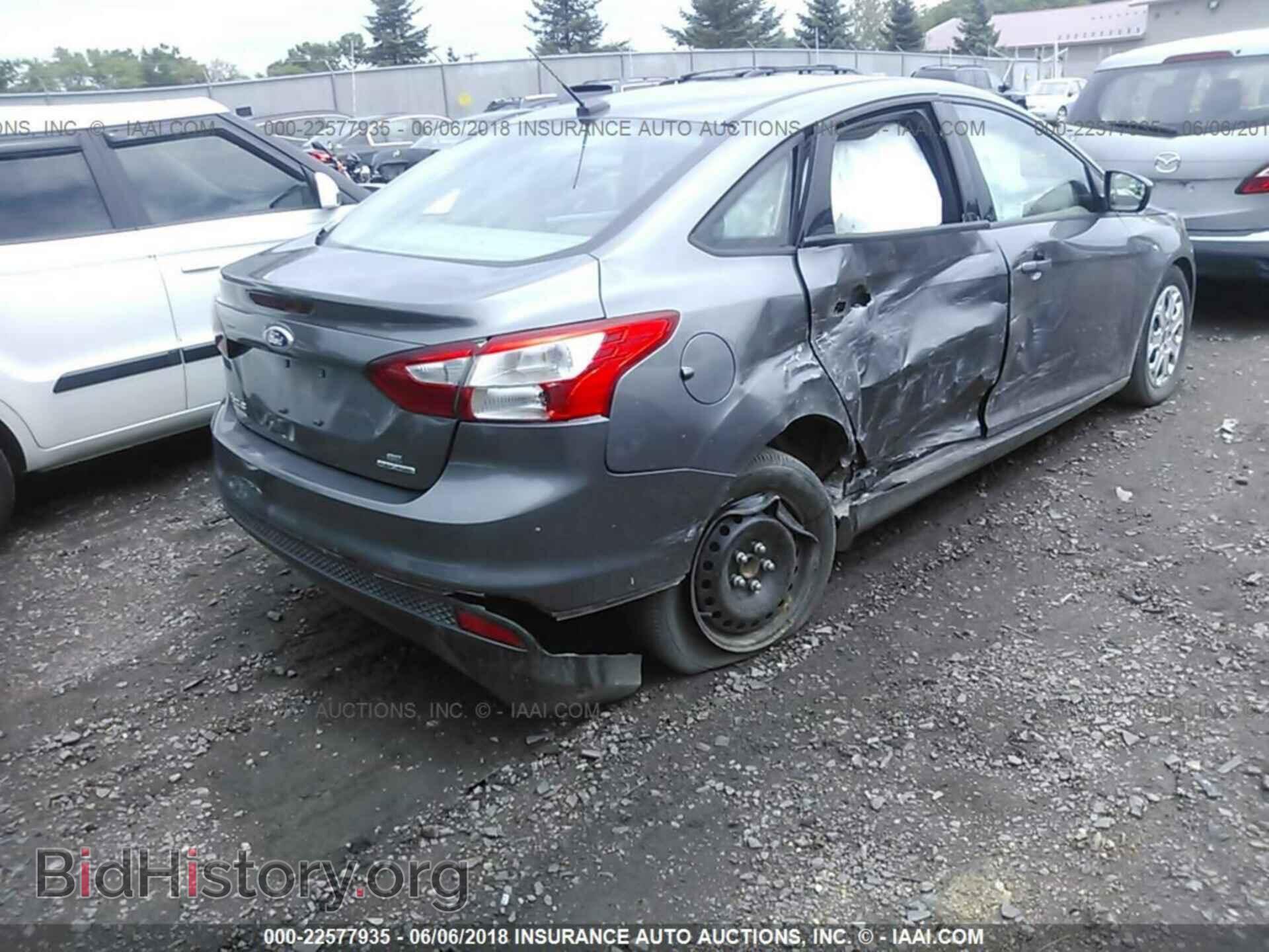 2012 Ford Focus - VIN: 1FAHP3F27CL446132 - Photo 6