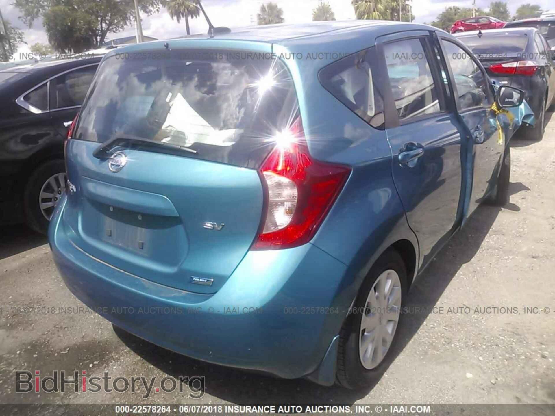 2016 Nissan Versa note - VIN: 3N1CE2CP8GL363858 - Фото 4