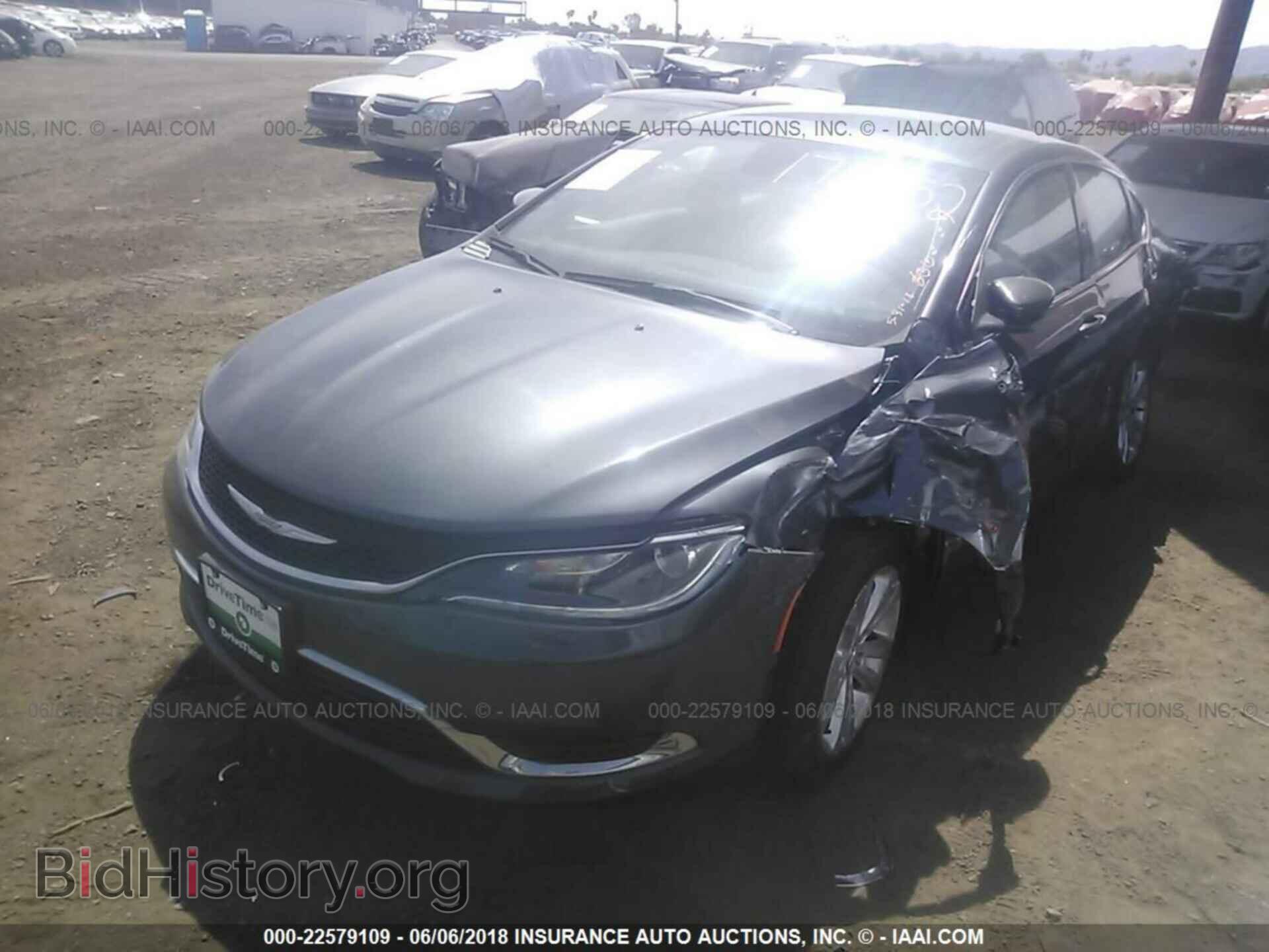 2015 Chrysler 200 - VIN: 1C3CCCAB4FN714980 - Photo 2