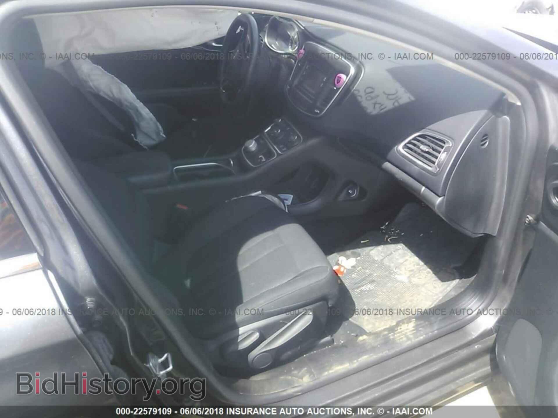 2015 Chrysler 200 - VIN: 1C3CCCAB4FN714980 - Photo 5