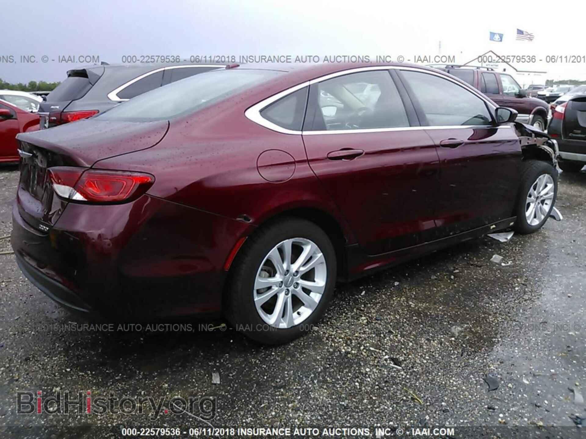 2015 Chrysler 200 - VIN: 1C3CCCAB9FN640097 - Photo 4