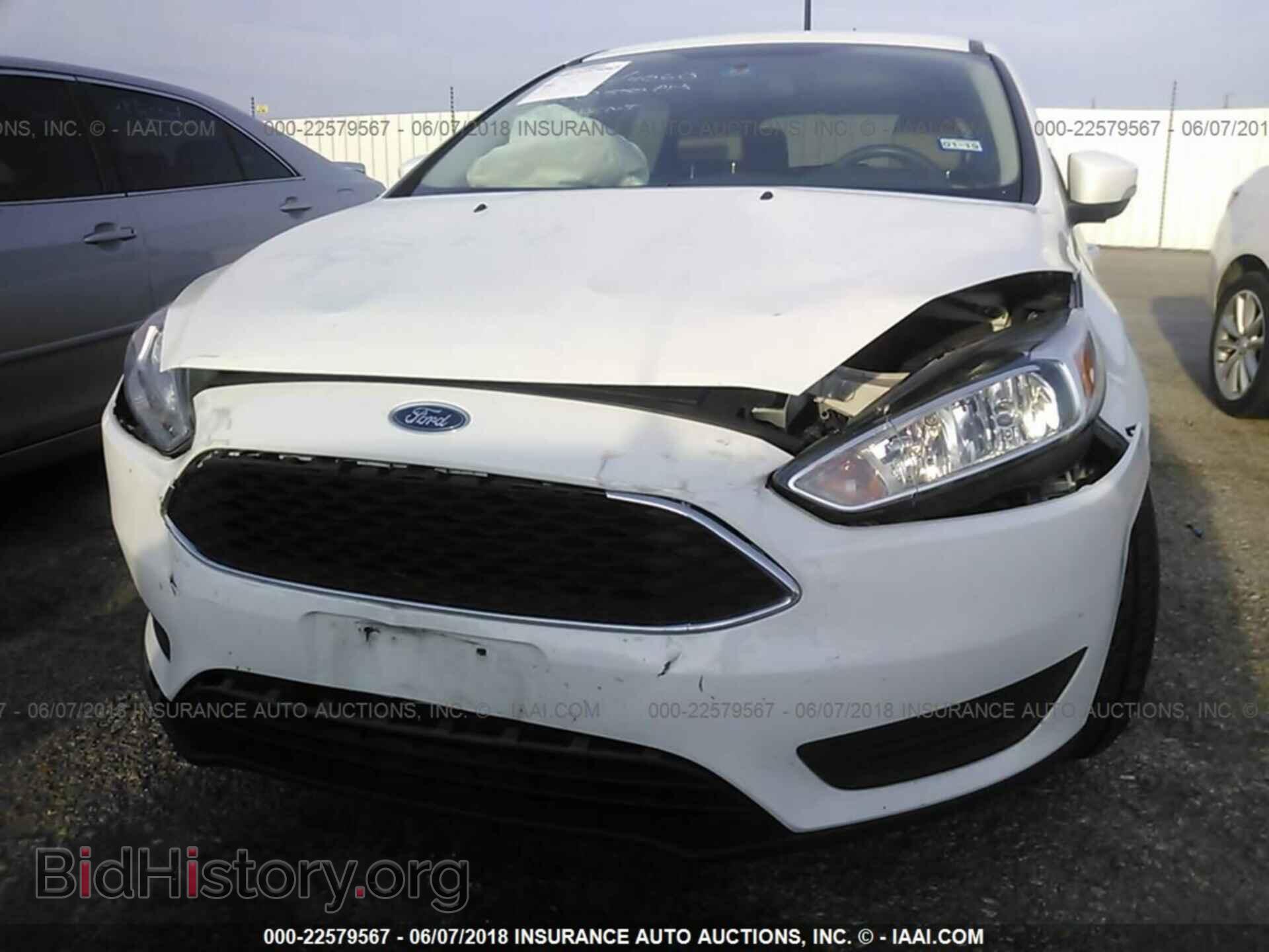 2016 Ford Focus - VIN: 1FADP3K2XGL244766 - Photo 6