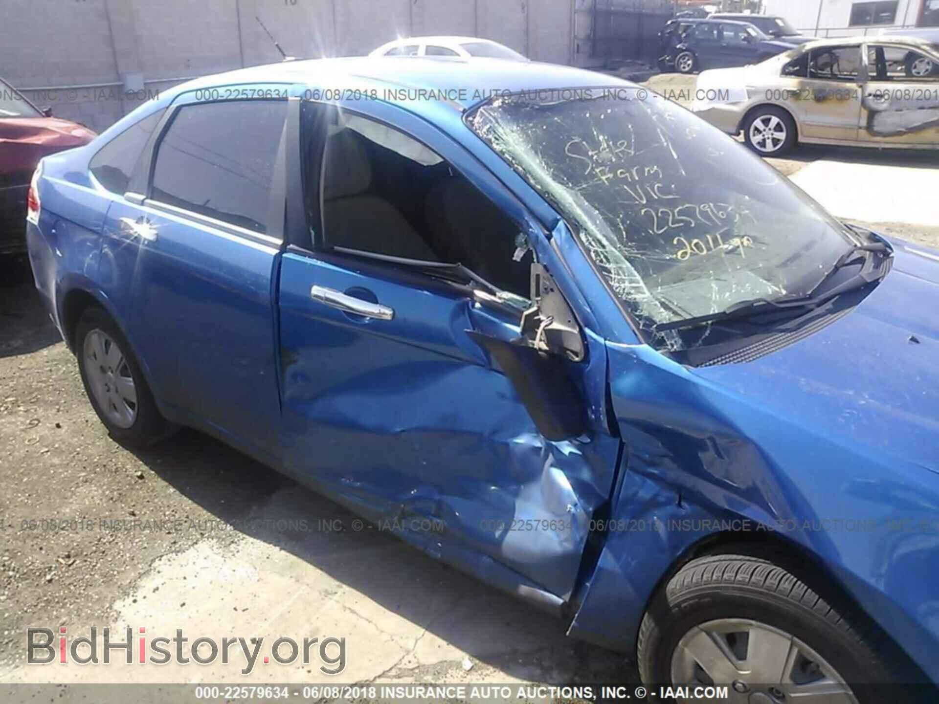 2011 Ford Focus - VIN: 1FAHP3EN7BW148799 - Фото 6