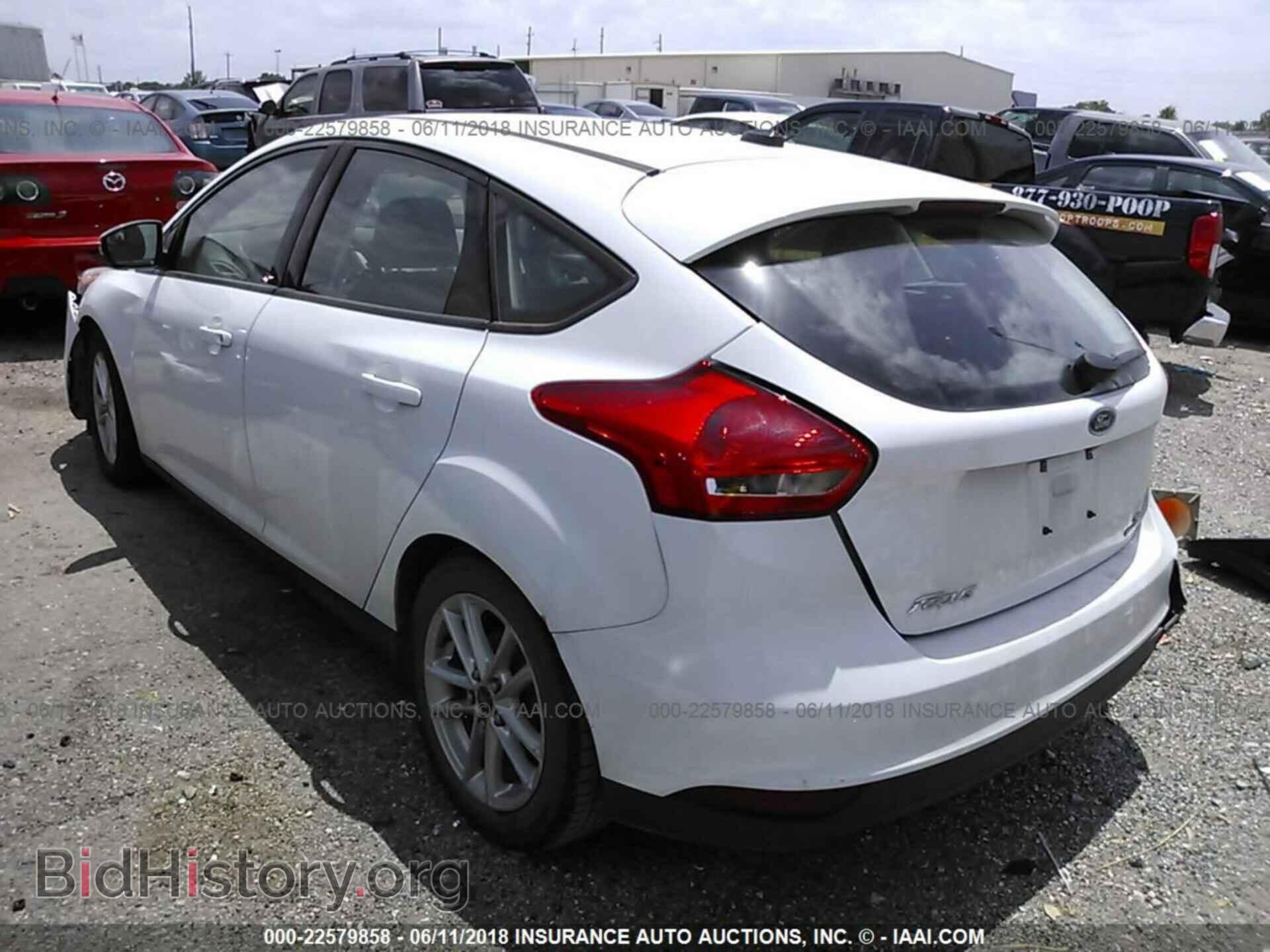 2016 Ford Focus - VIN: 1FADP3K28GL204539 - Фото 3