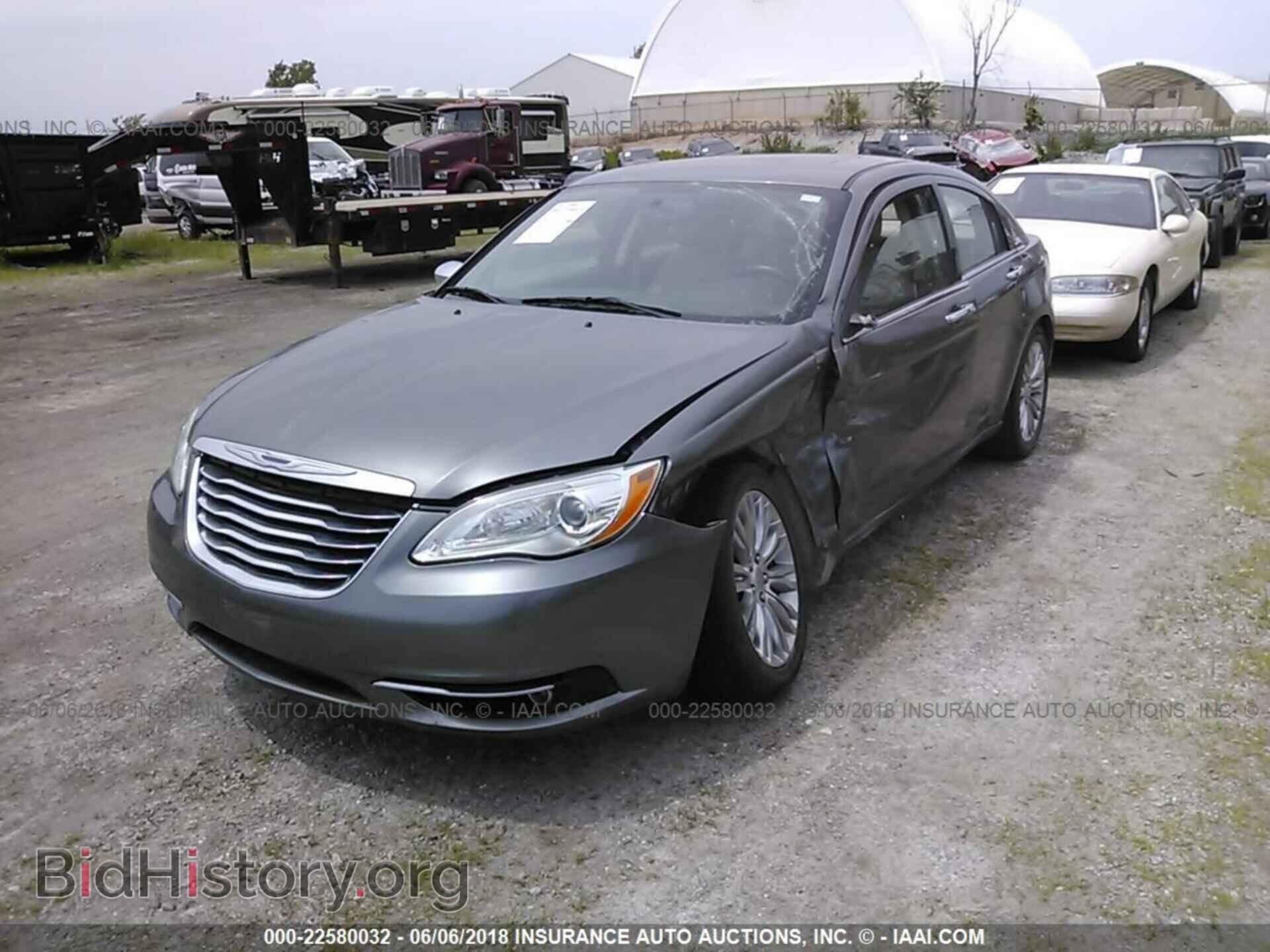 2012 Chrysler 200 - VIN: 1C3CCBCB7CN263191 - Фото 2