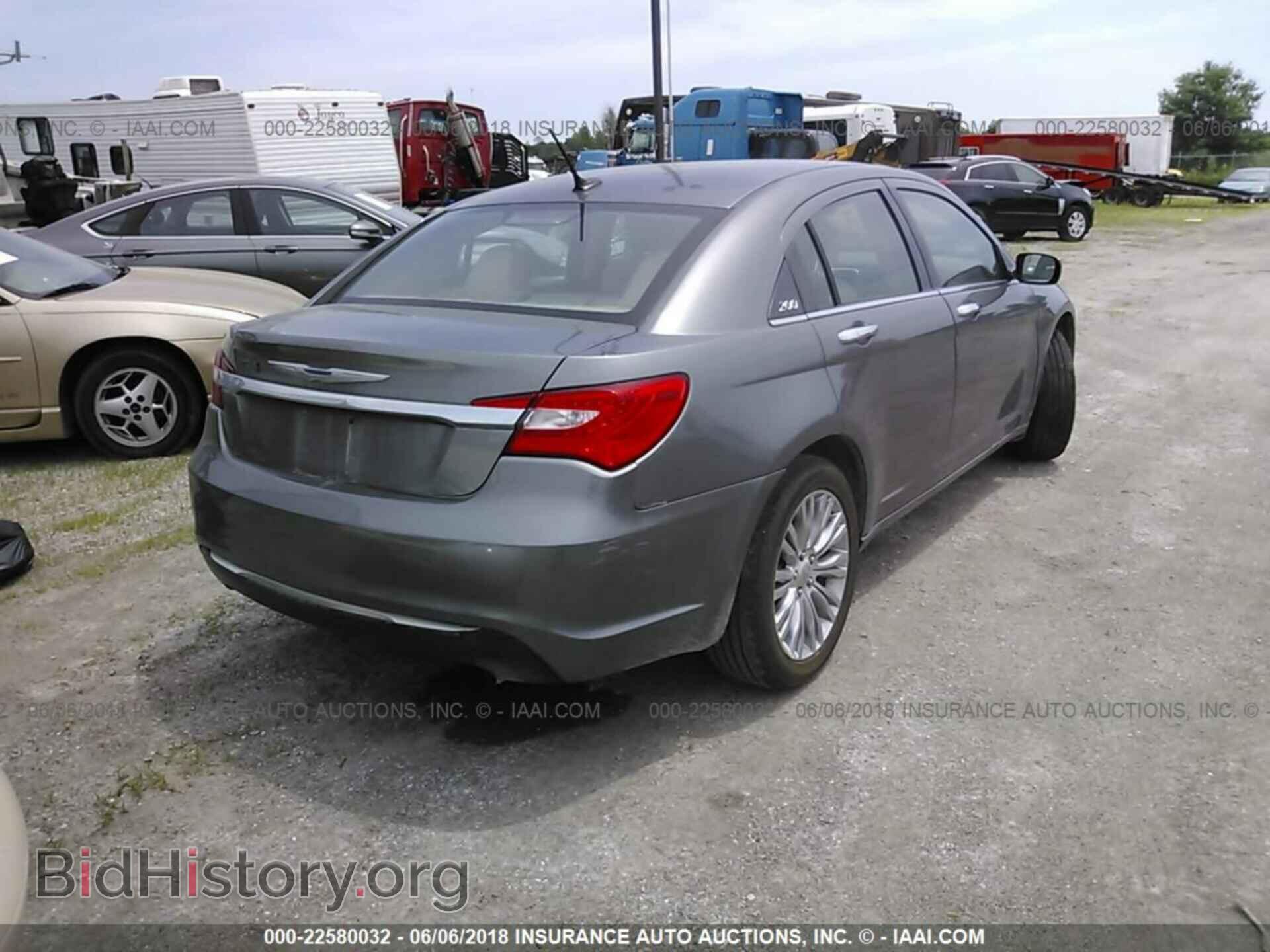2012 Chrysler 200 - VIN: 1C3CCBCB7CN263191 - Фото 4