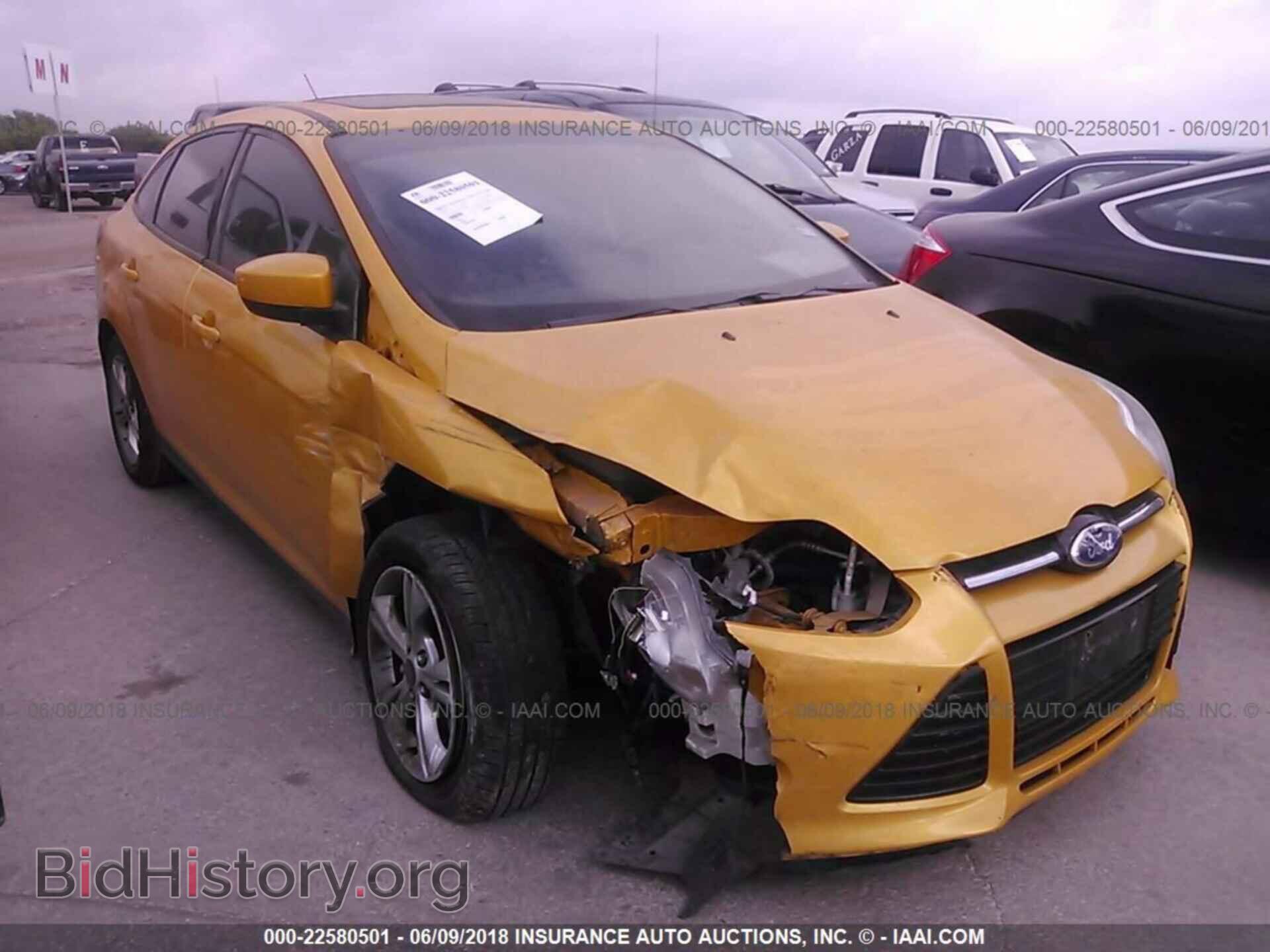 Photo 1FAHP3F21CL320509 - Ford Focus 2012