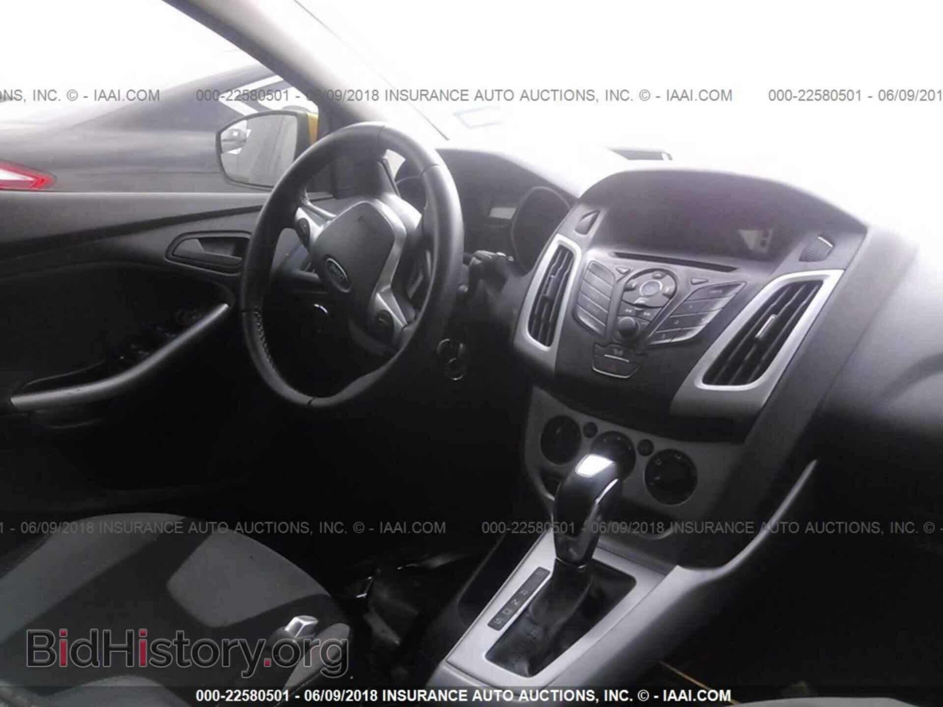 2012 Ford Focus - VIN: 1FAHP3F21CL320509 - Фото 5