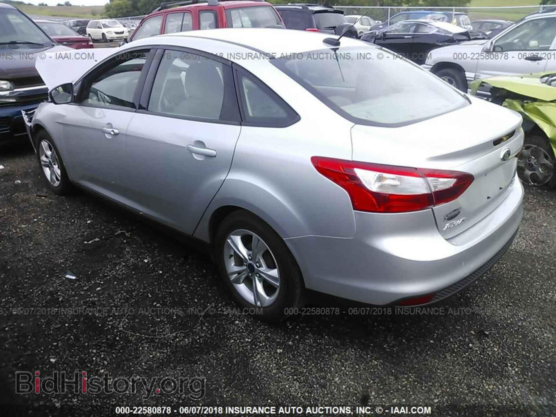 2014 Ford Focus - VIN: 1FADP3F22EL209162 - Фото 3