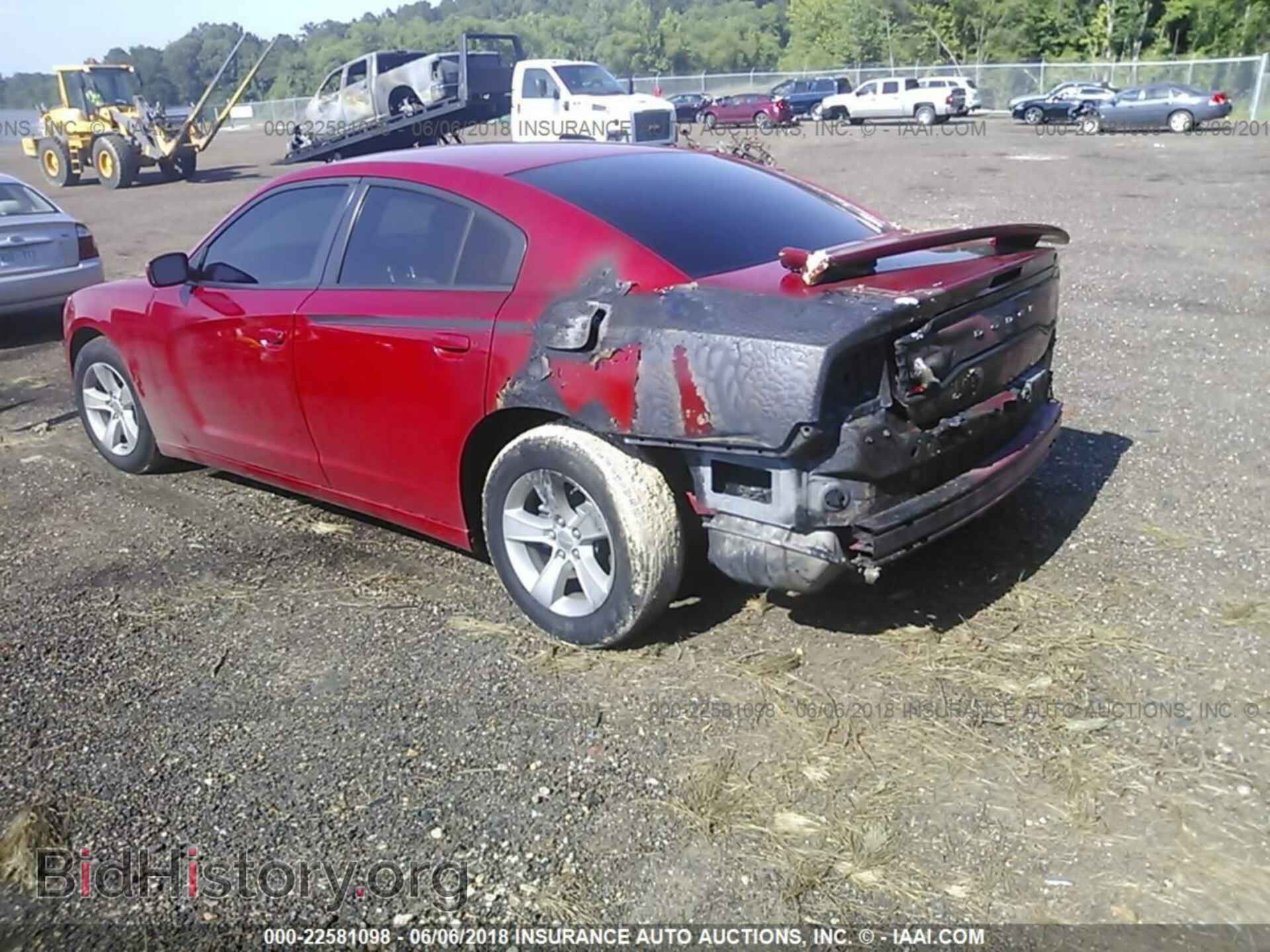 2013 Dodge Charger - VIN: 2C3CDXBG3DH526049 - Фото 3