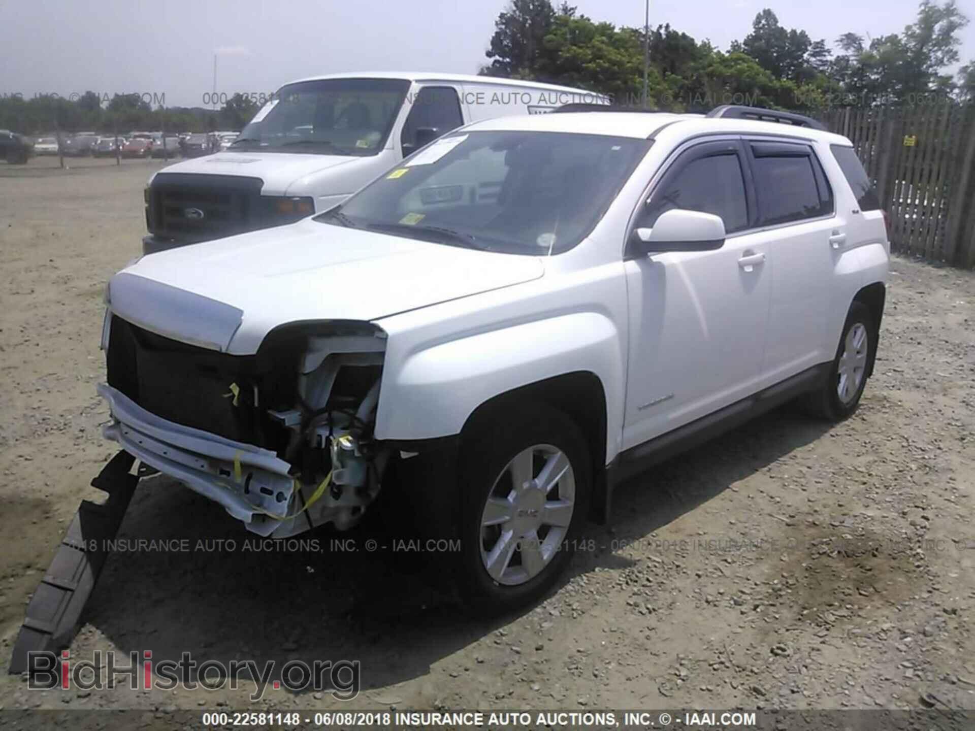 2011 Gmc Terrain - VIN: 2CTALSEC8B6206627 - Photo 2