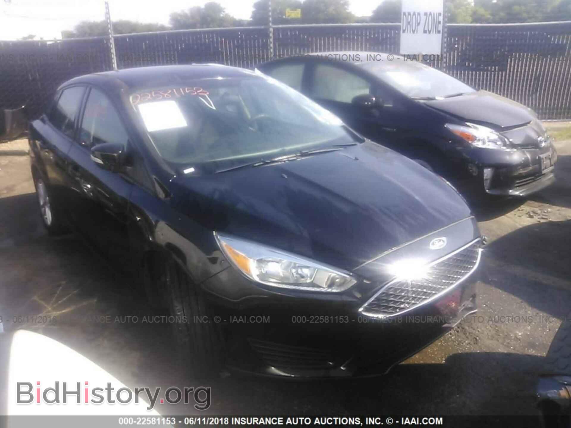 Photo 1FADP3F2XGL379417 - Ford Focus 2016