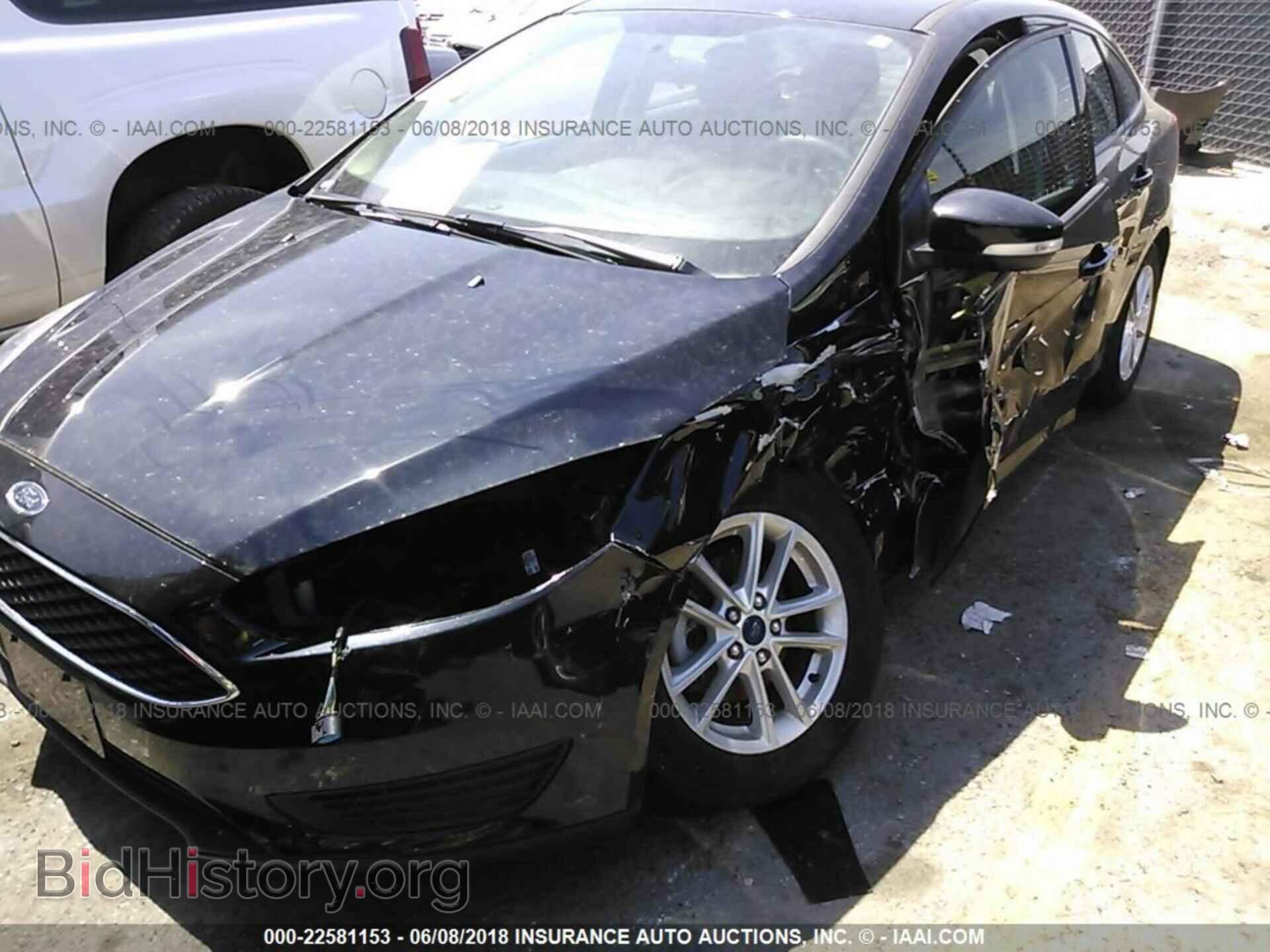 2016 Ford Focus - VIN: 1FADP3F2XGL379417 - Photo 6