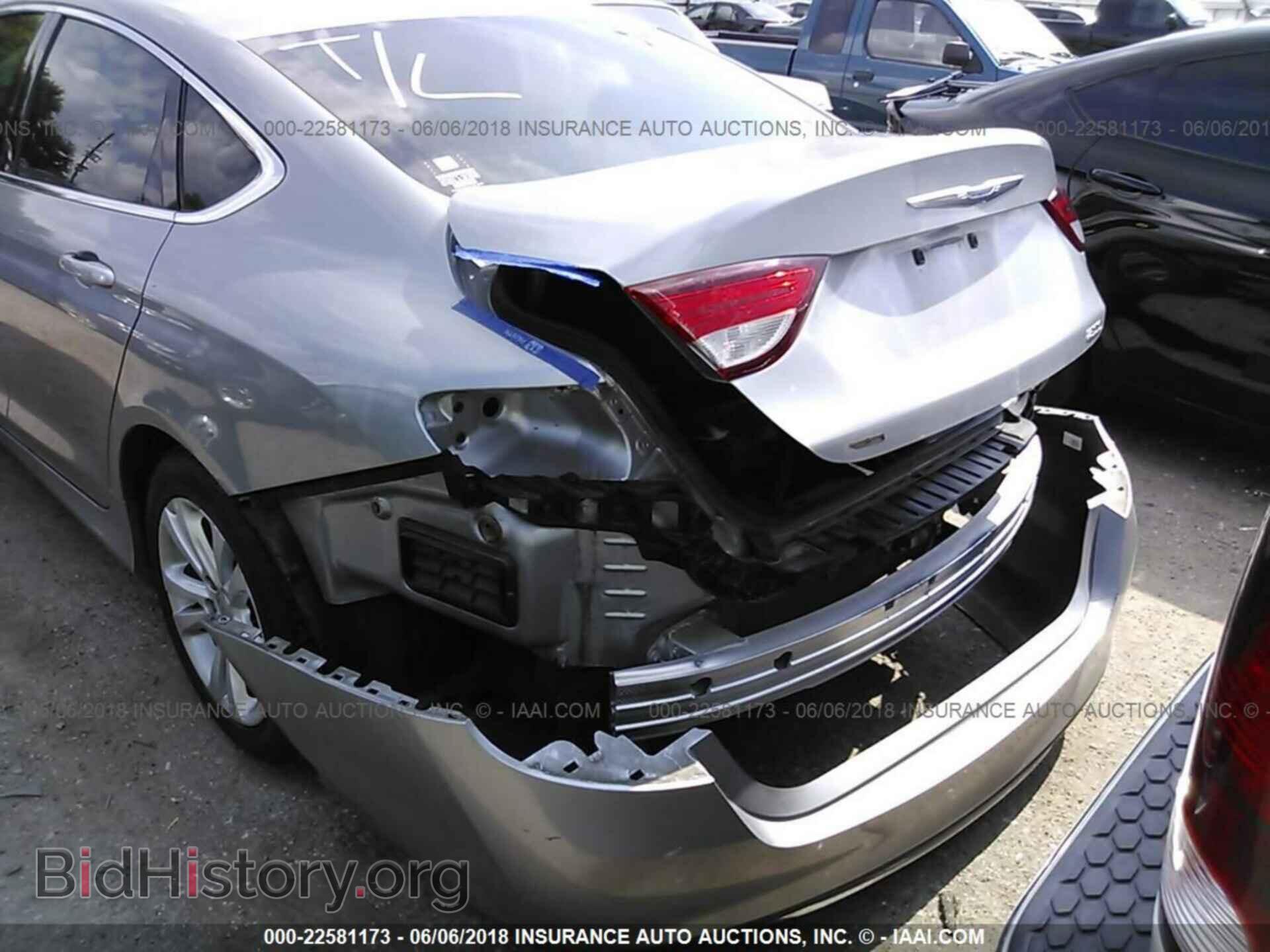2015 Chrysler 200 - VIN: 1C3CCCAB7FN571099 - Photo 6