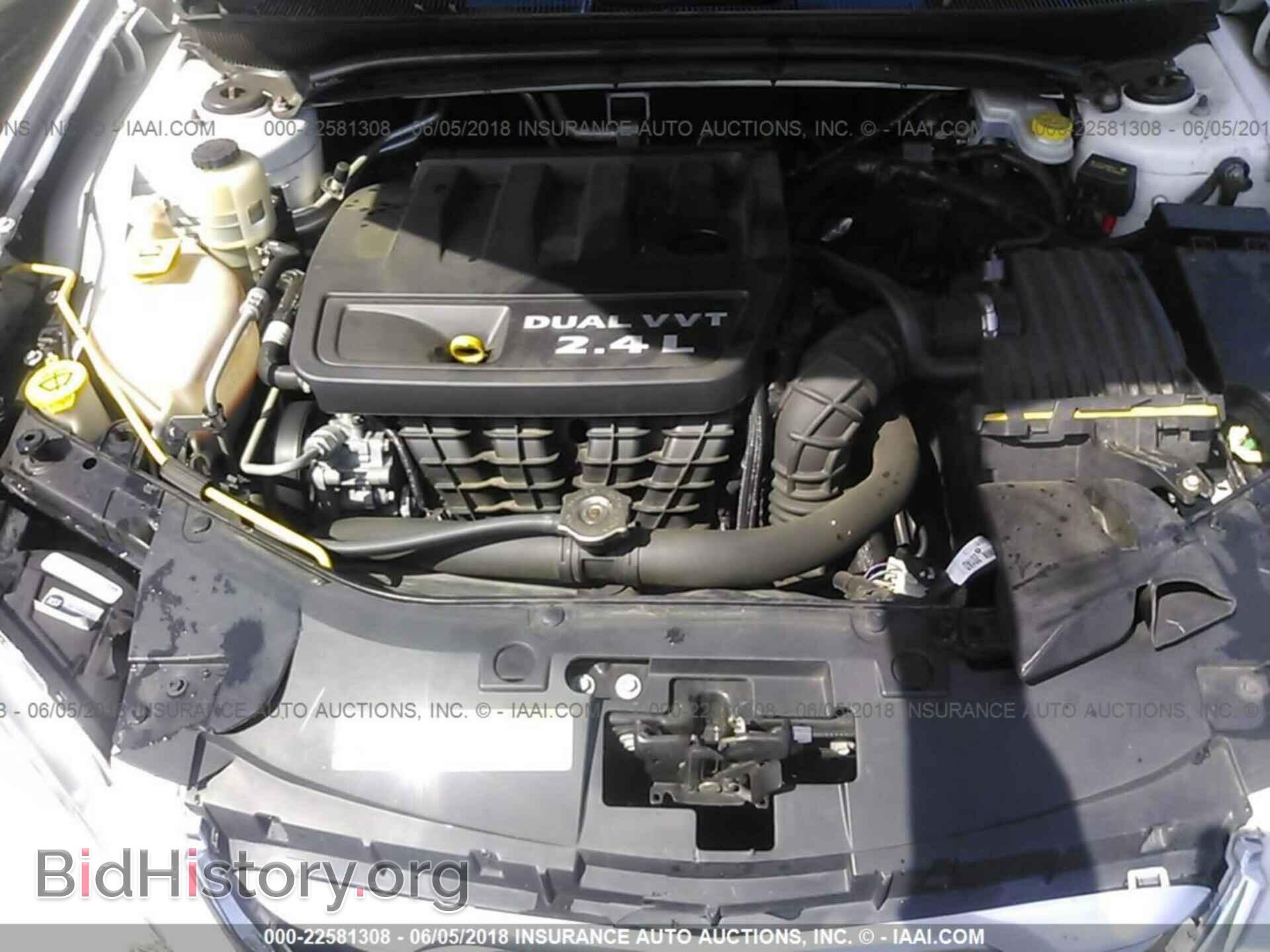 2013 Chrysler 200 - VIN: 1C3CCBBB3DN592490 - Photo 10