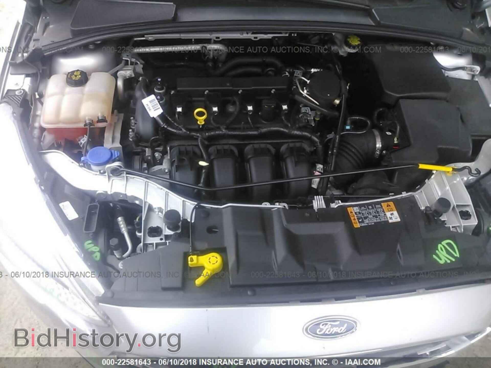 2015 Ford Focus - VIN: 1FADP3E24FL237659 - Photo 10