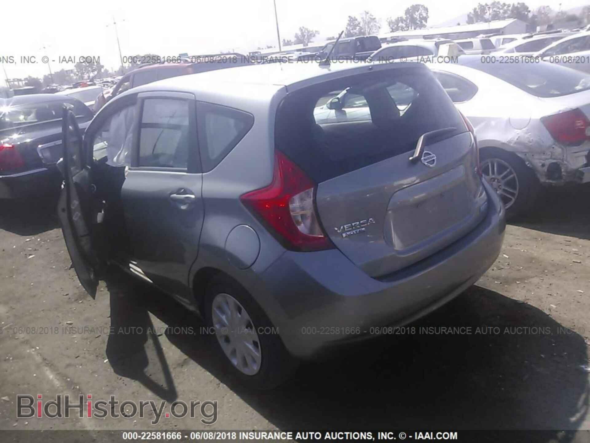 2015 Nissan Versa note - VIN: 3N1CE2CP5FL357529 - Фото 3