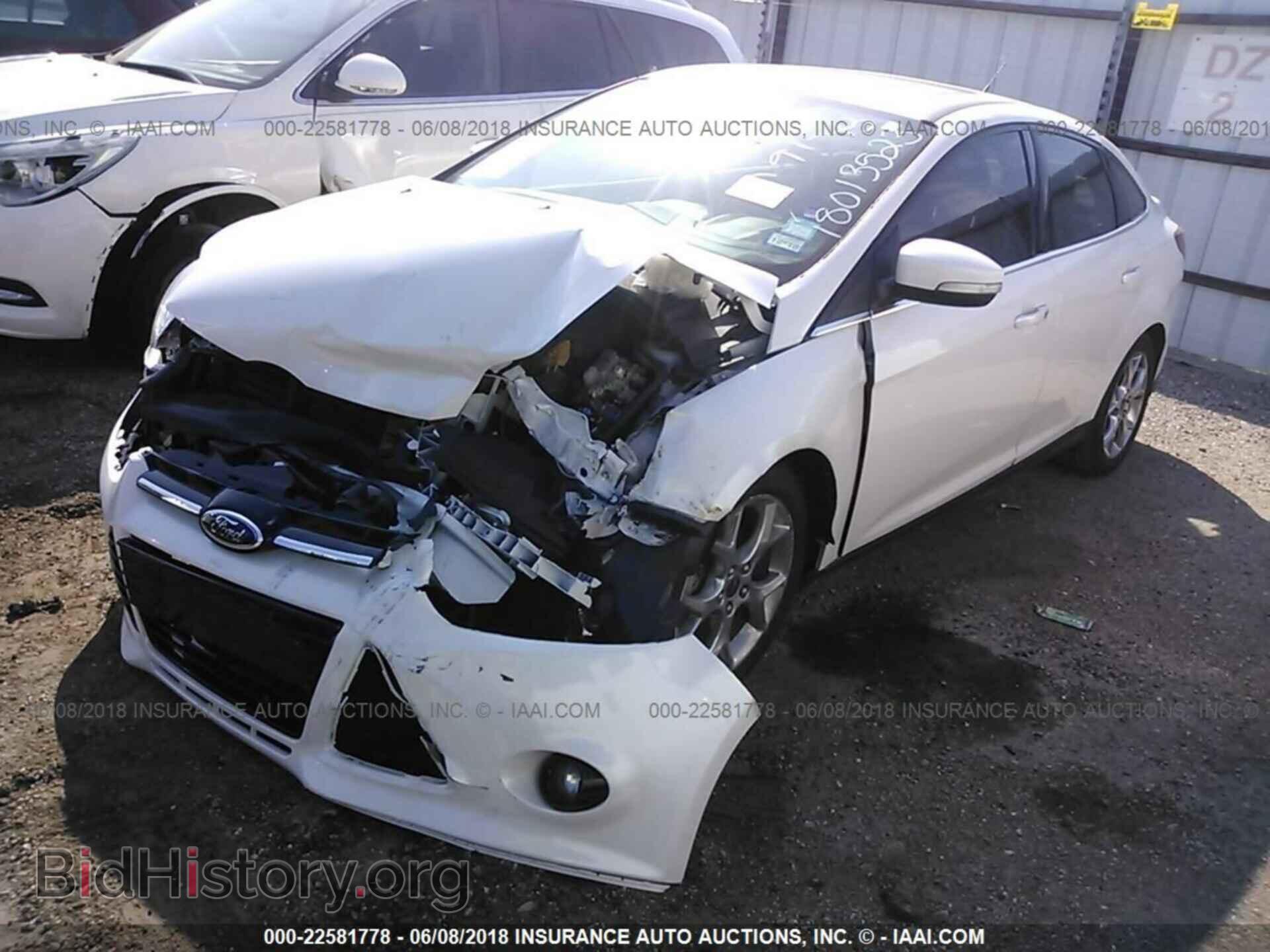 2013 Ford Focus - VIN: 1FADP3J20DL204225 - Фото 2
