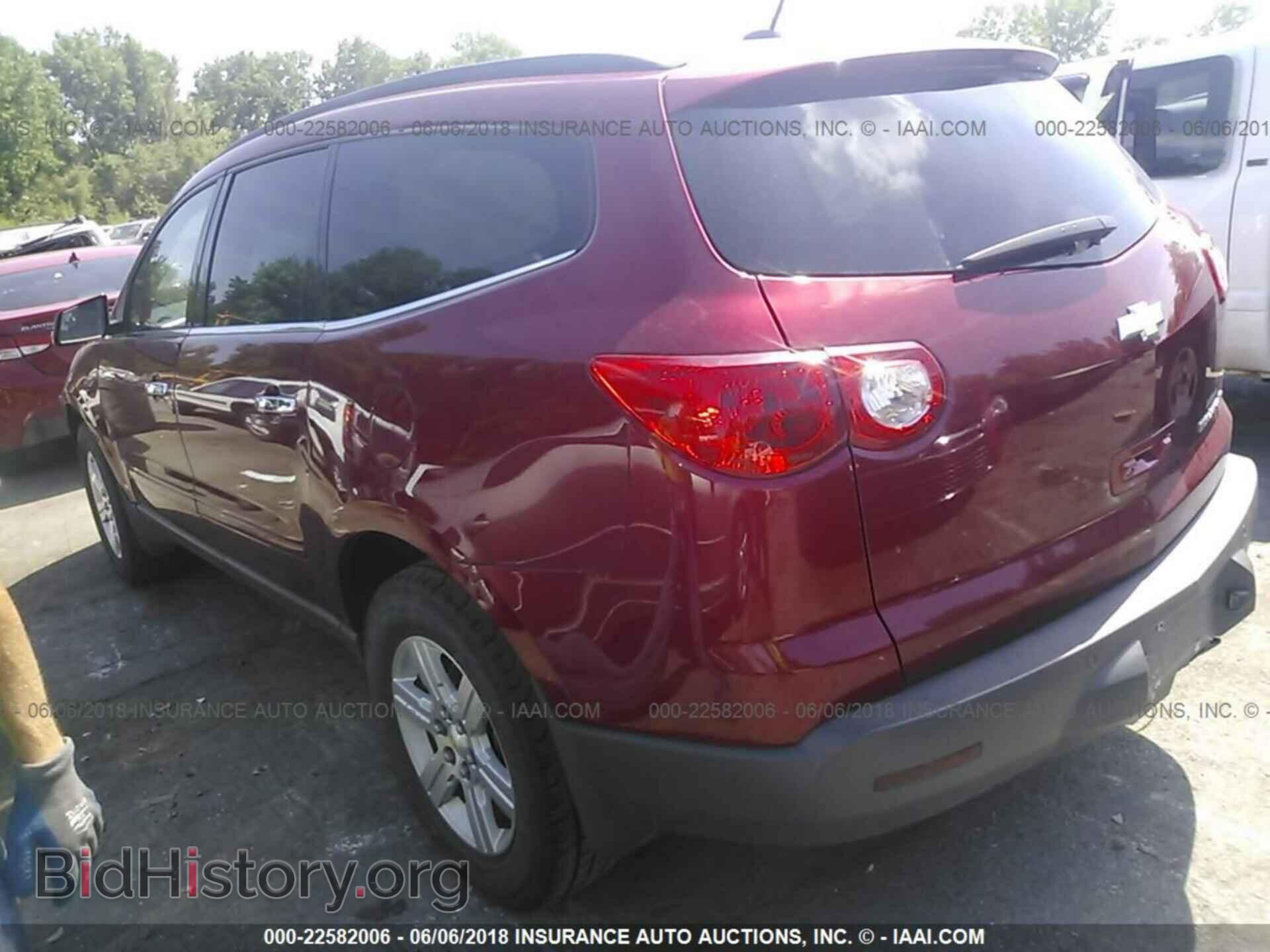 2012 Chevrolet Traverse - VIN: 1GNKRJED0CJ310431 - Фото 3