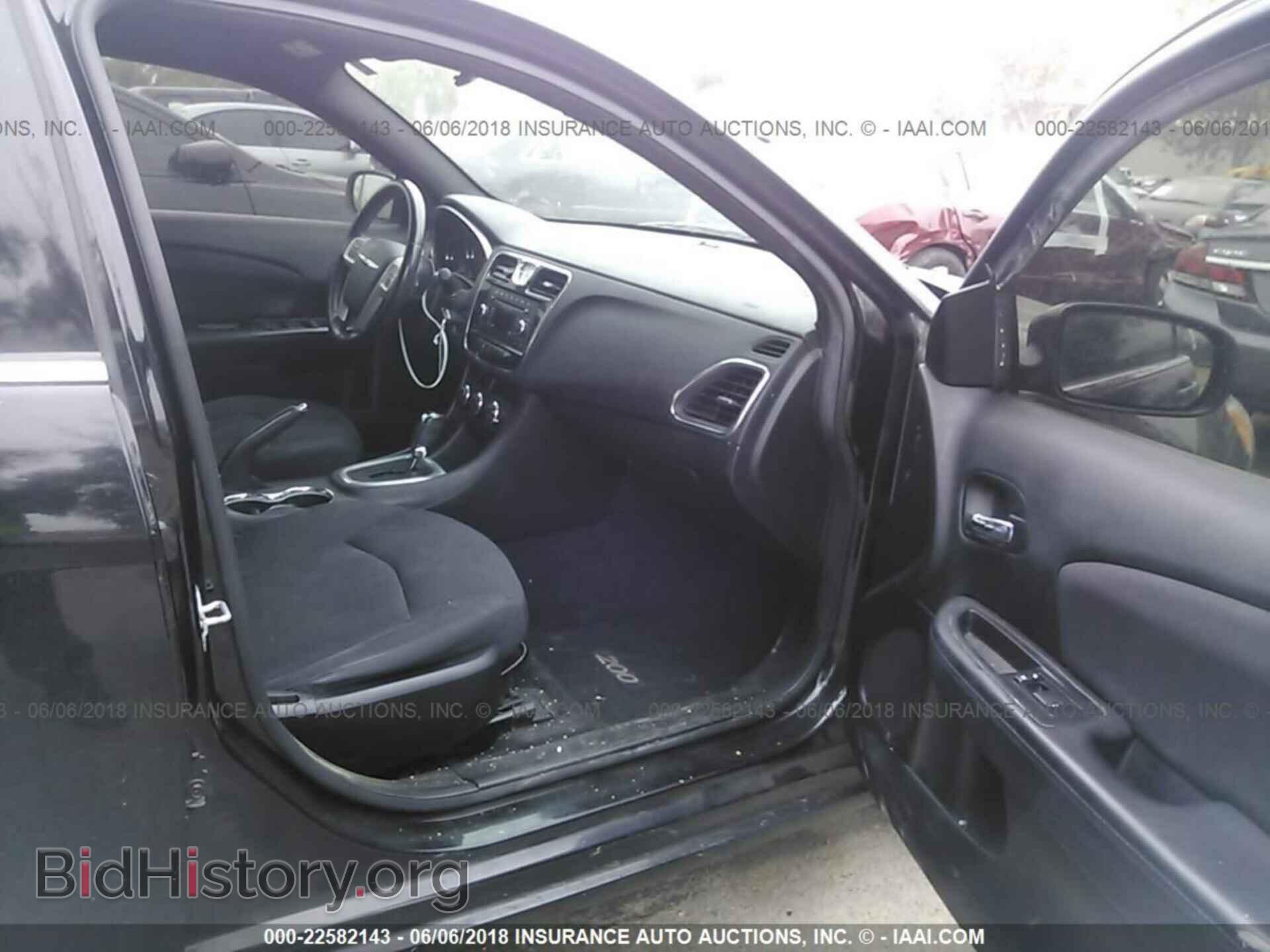 2013 Chrysler 200 - VIN: 1C3CCBBG0DN623870 - Photo 5