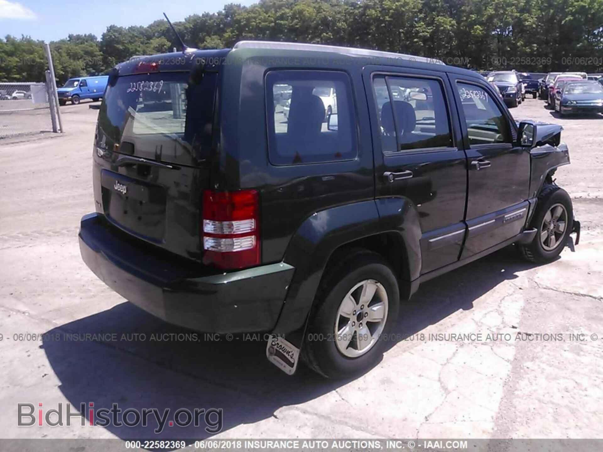 2011 Jeep Liberty - VIN: 1J4PN2GK4BW592855 - Фото 4