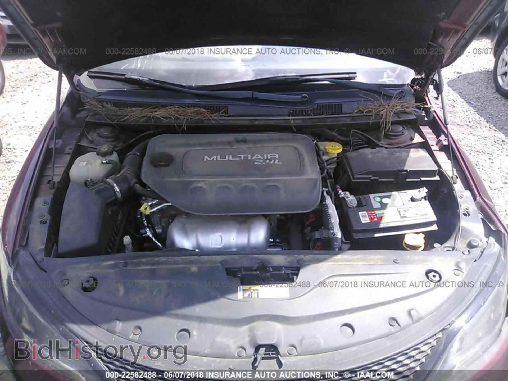 2015 Chrysler 200 - VIN: 1C3CCCBB2FN594188 - Фото 10