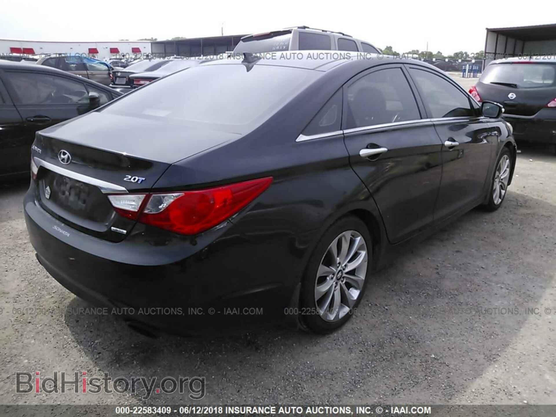 2012 Hyundai Sonata - VIN: 5NPEC4AB0CH412527 - Photo 4