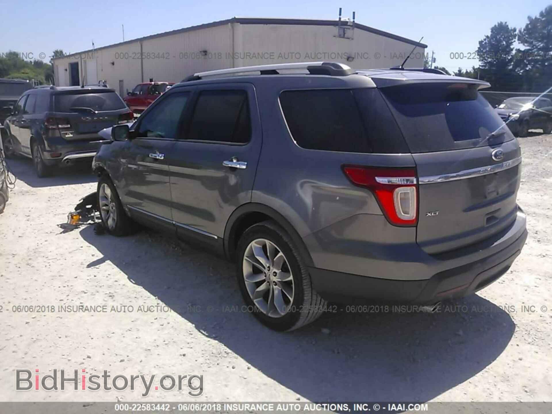 2012 Ford Explorer - VIN: 1FMHK7D86CGA27555 - Фото 3