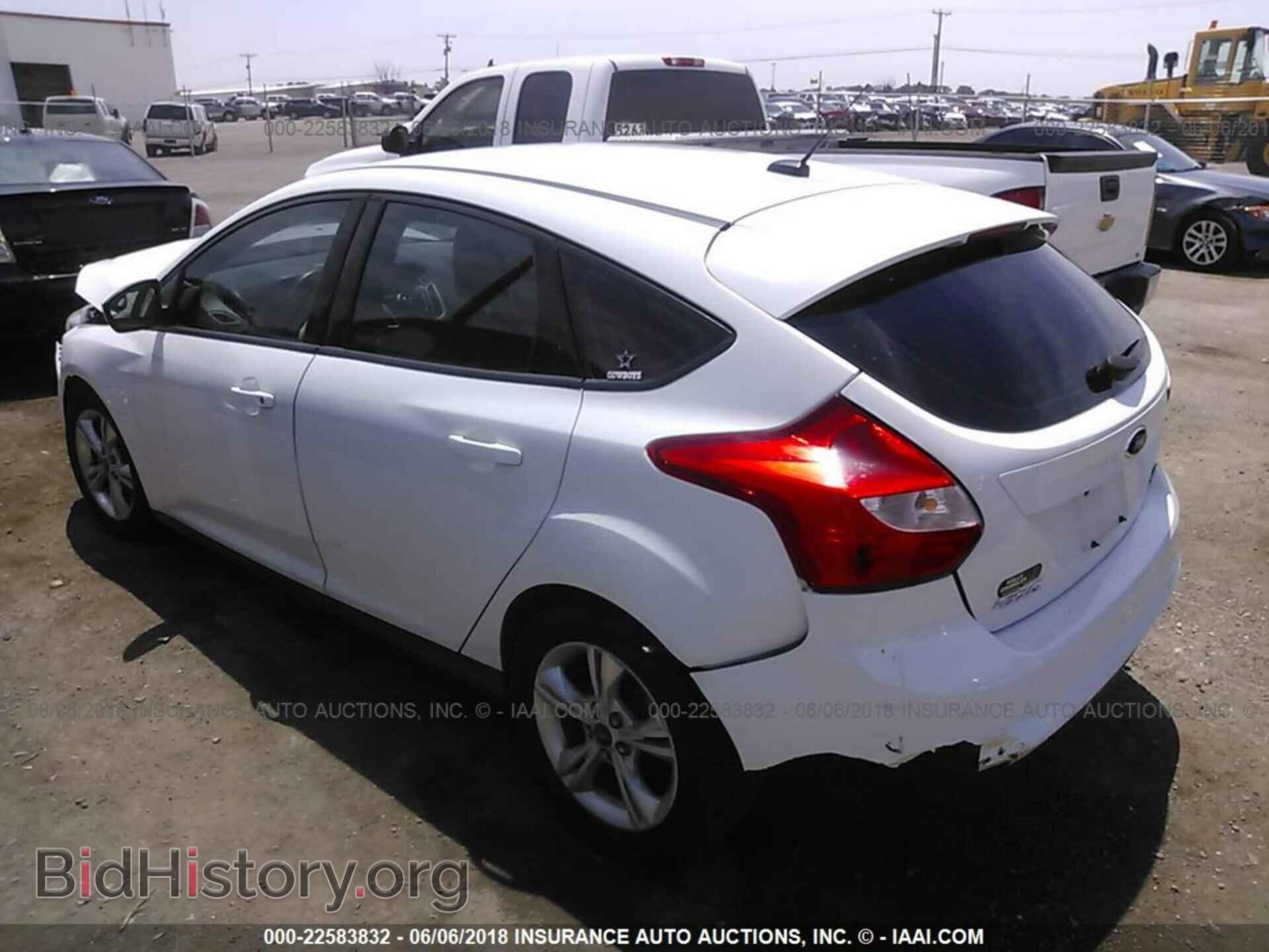 2012 Ford Focus - VIN: 1FAHP3K28CL267331 - Photo 3