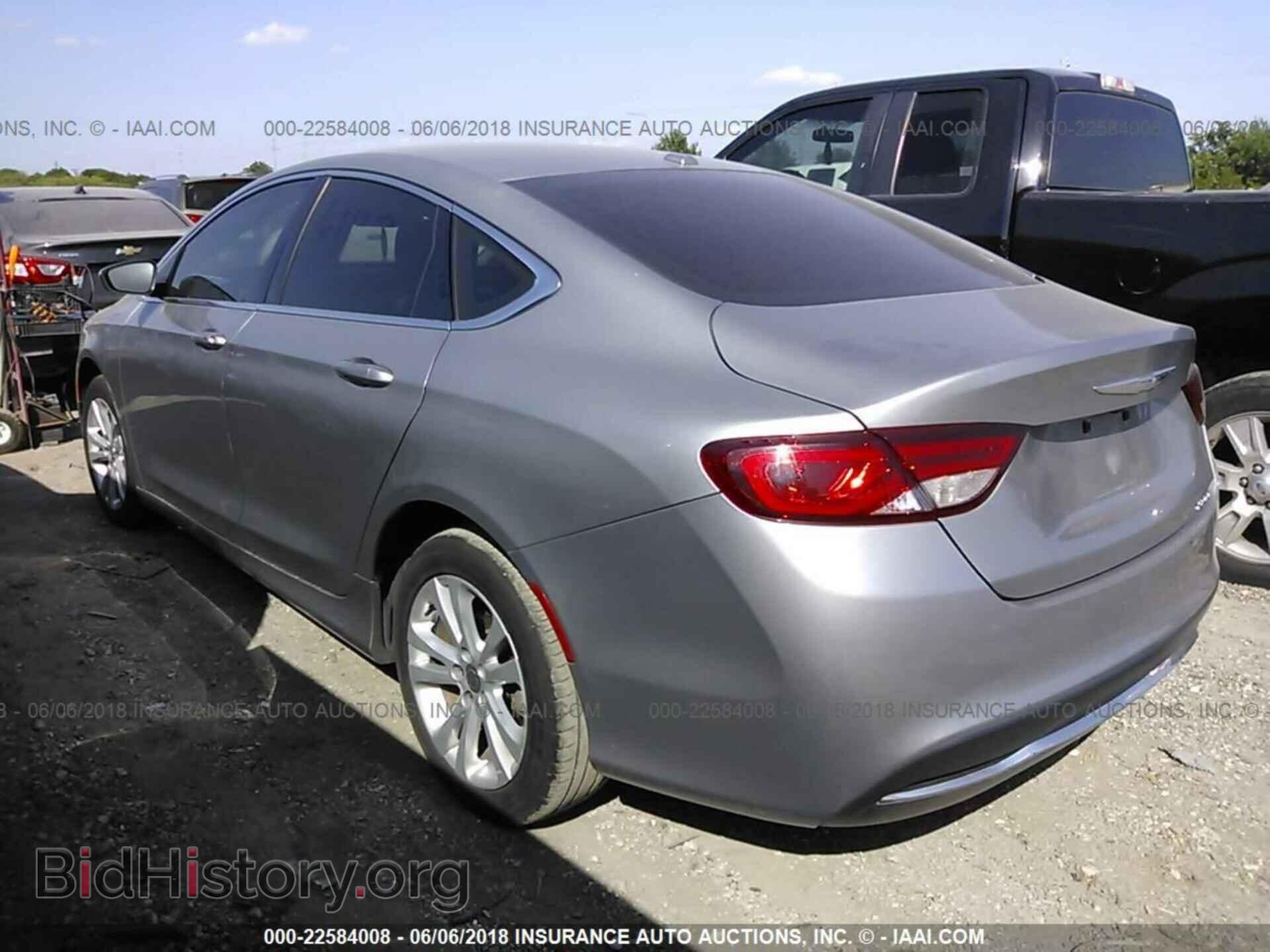 2015 Chrysler 200 - VIN: 1C3CCCAB1FN732997 - Photo 3