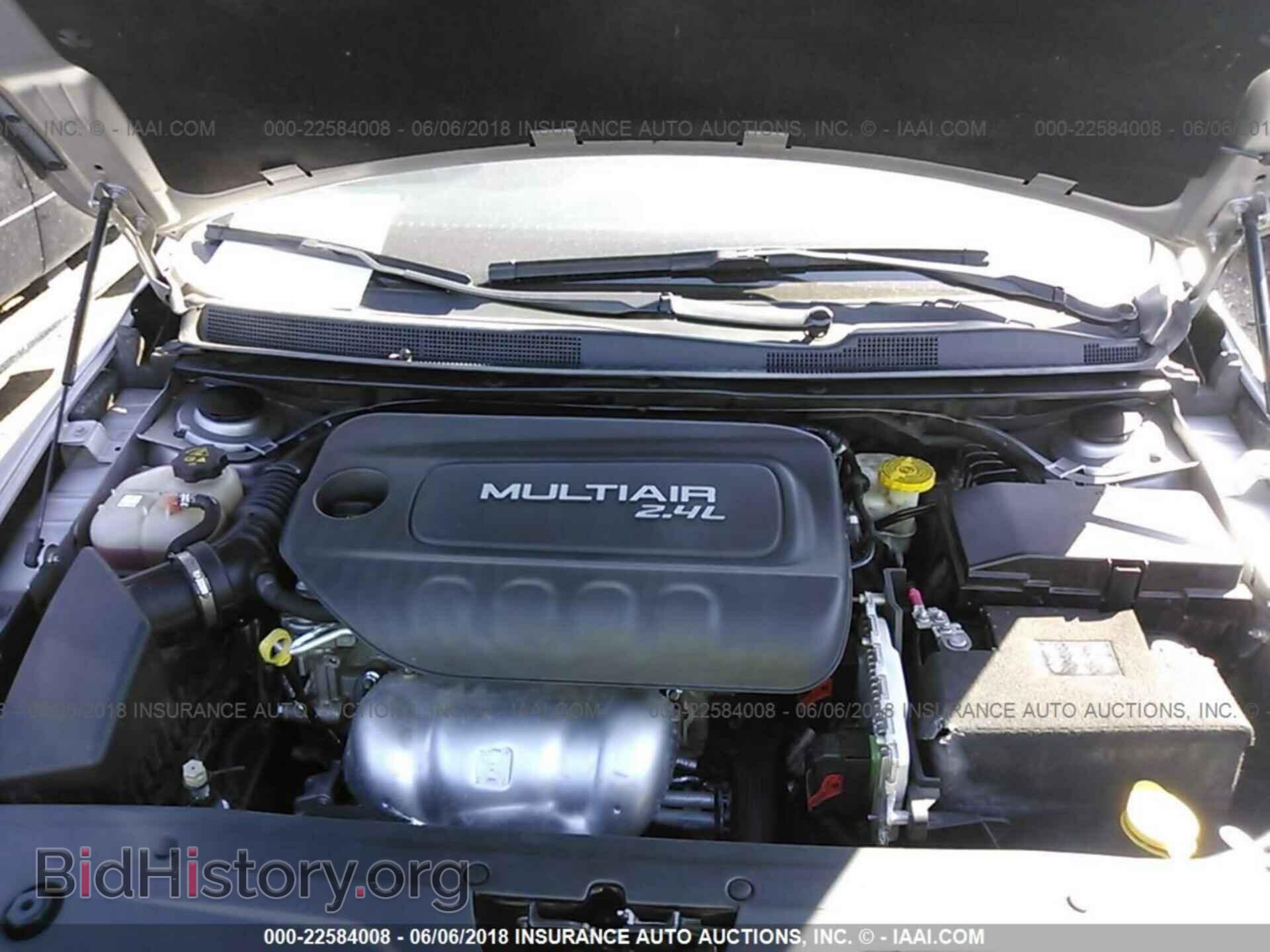 2015 Chrysler 200 - VIN: 1C3CCCAB1FN732997 - Photo 10