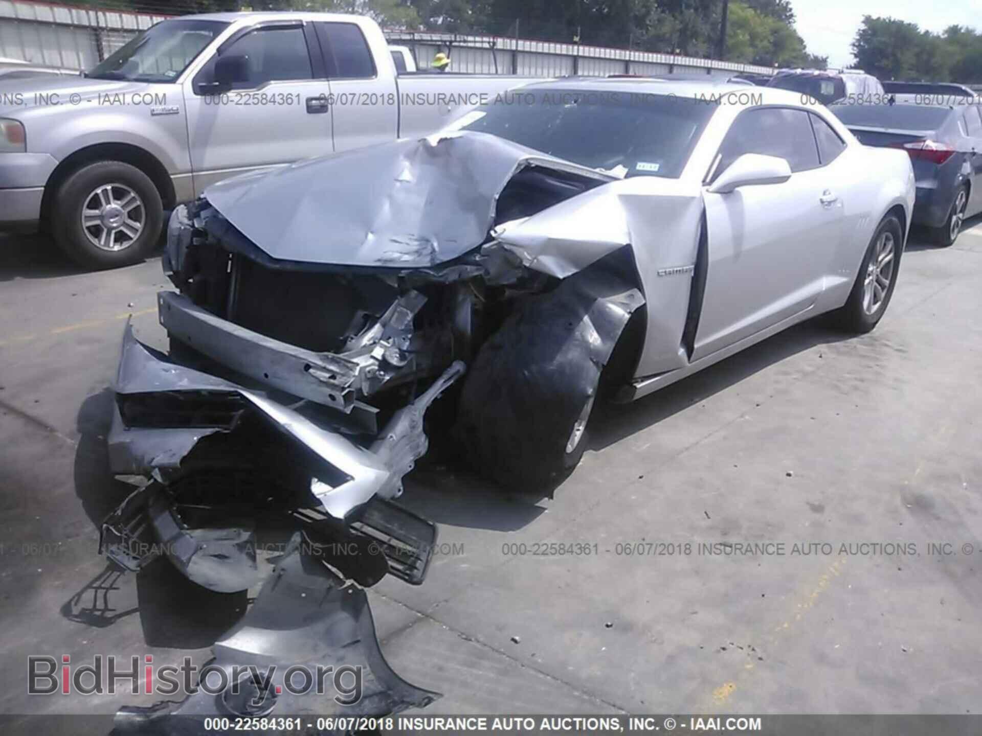 2014 Chevrolet Camaro - VIN: 2G1FA1E33E9188020 - Фото 2