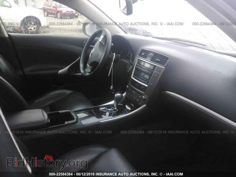 2011 Lexus IS (VIN JTHBF5C26B5142214) — фото 5 из 10
