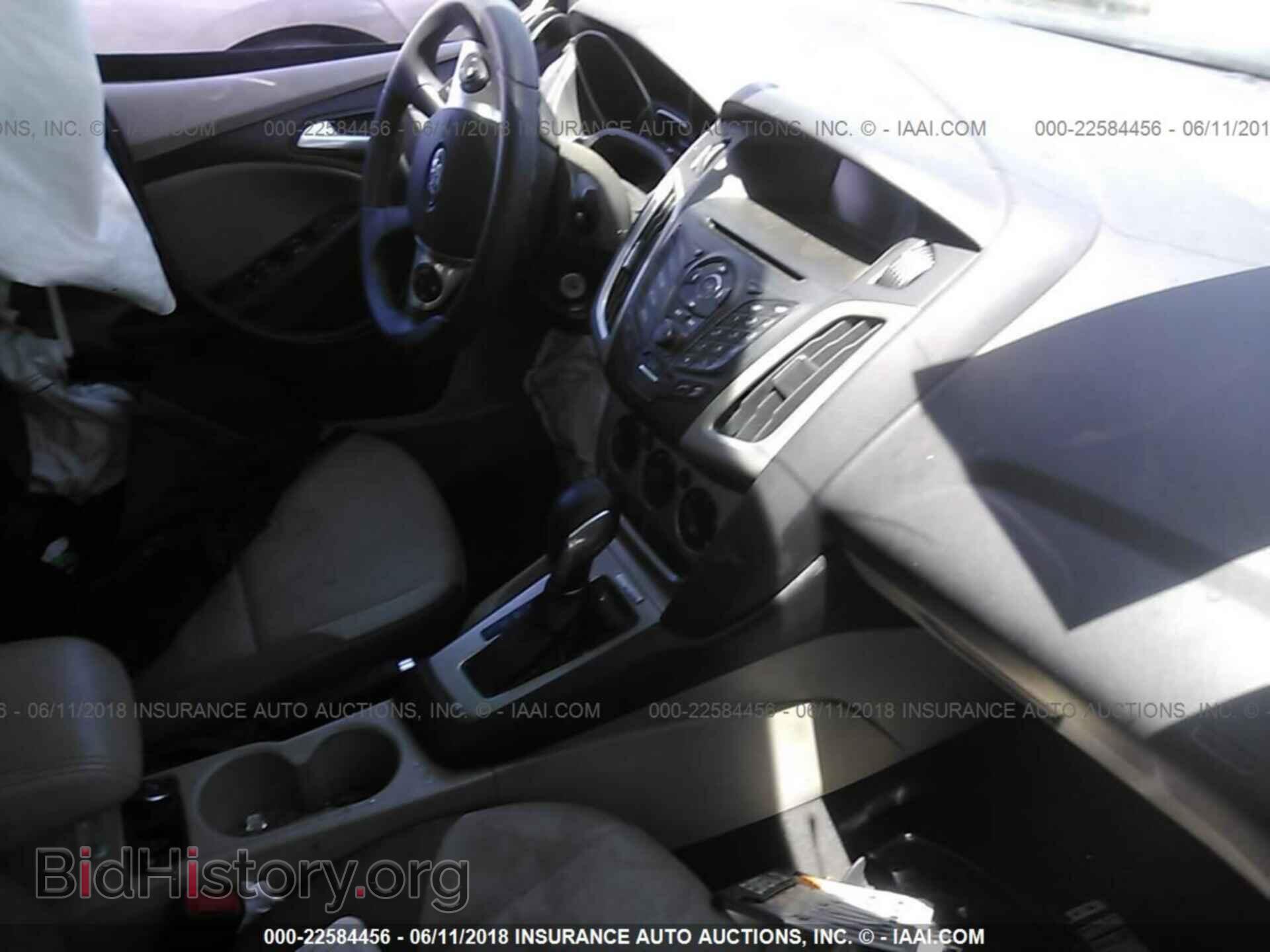 2014 Ford Focus - VIN: 1FADP3F28EL433052 - Фото 5