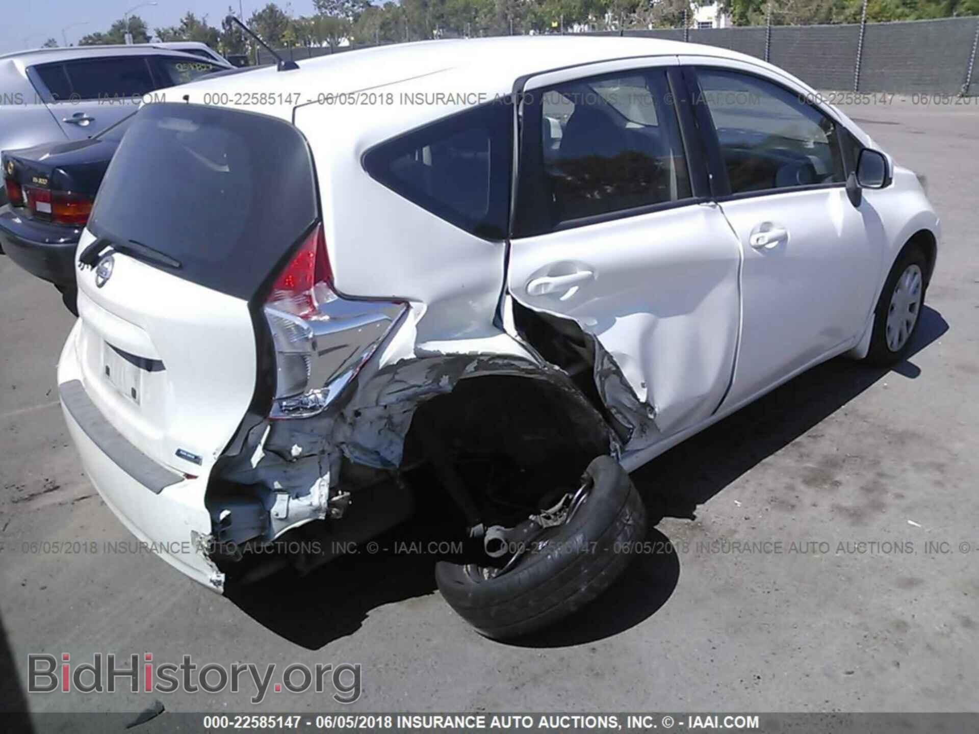 2014 Nissan Versa note - VIN: 3N1CE2CP4EL430727 - Photo 4