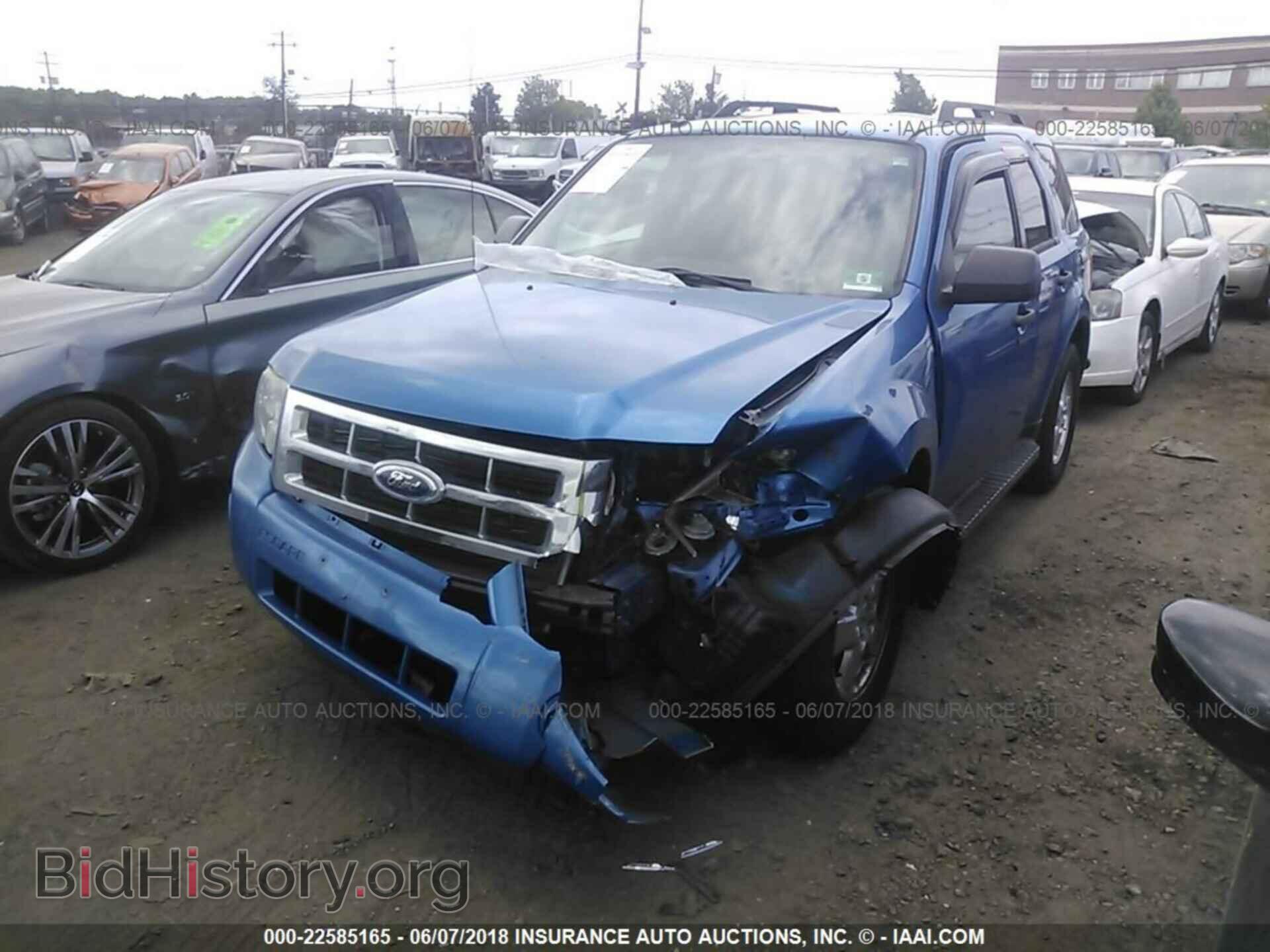 2012 Ford Escape - VIN: 1FMCU0D70CKB09278 - Фото 2