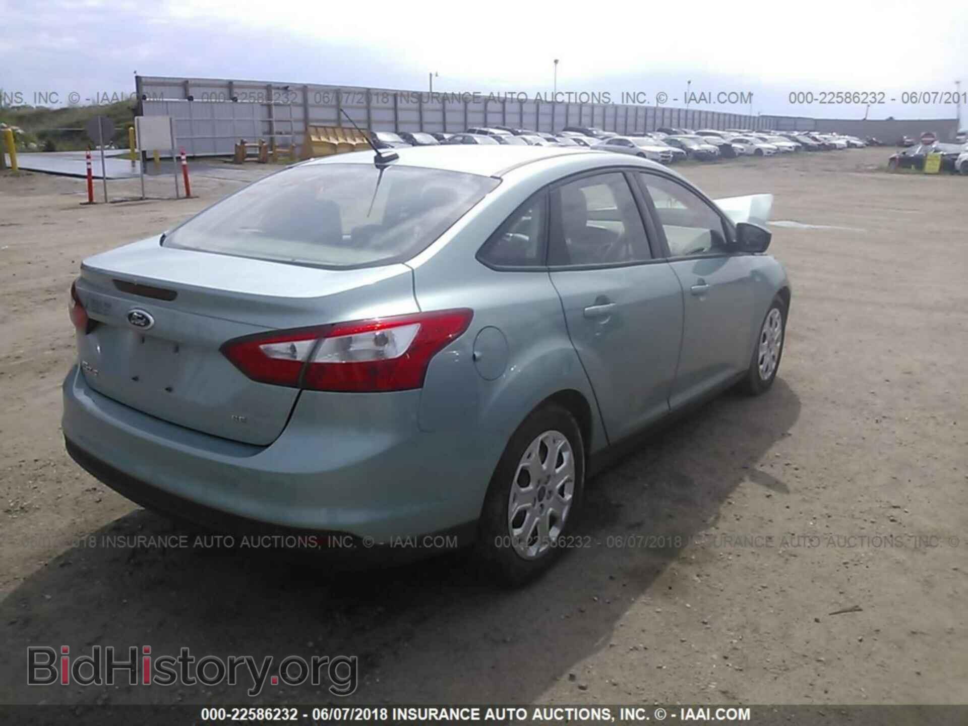 2012 Ford Focus - VIN: 1FAHP3F25CL227525 - Photo 4