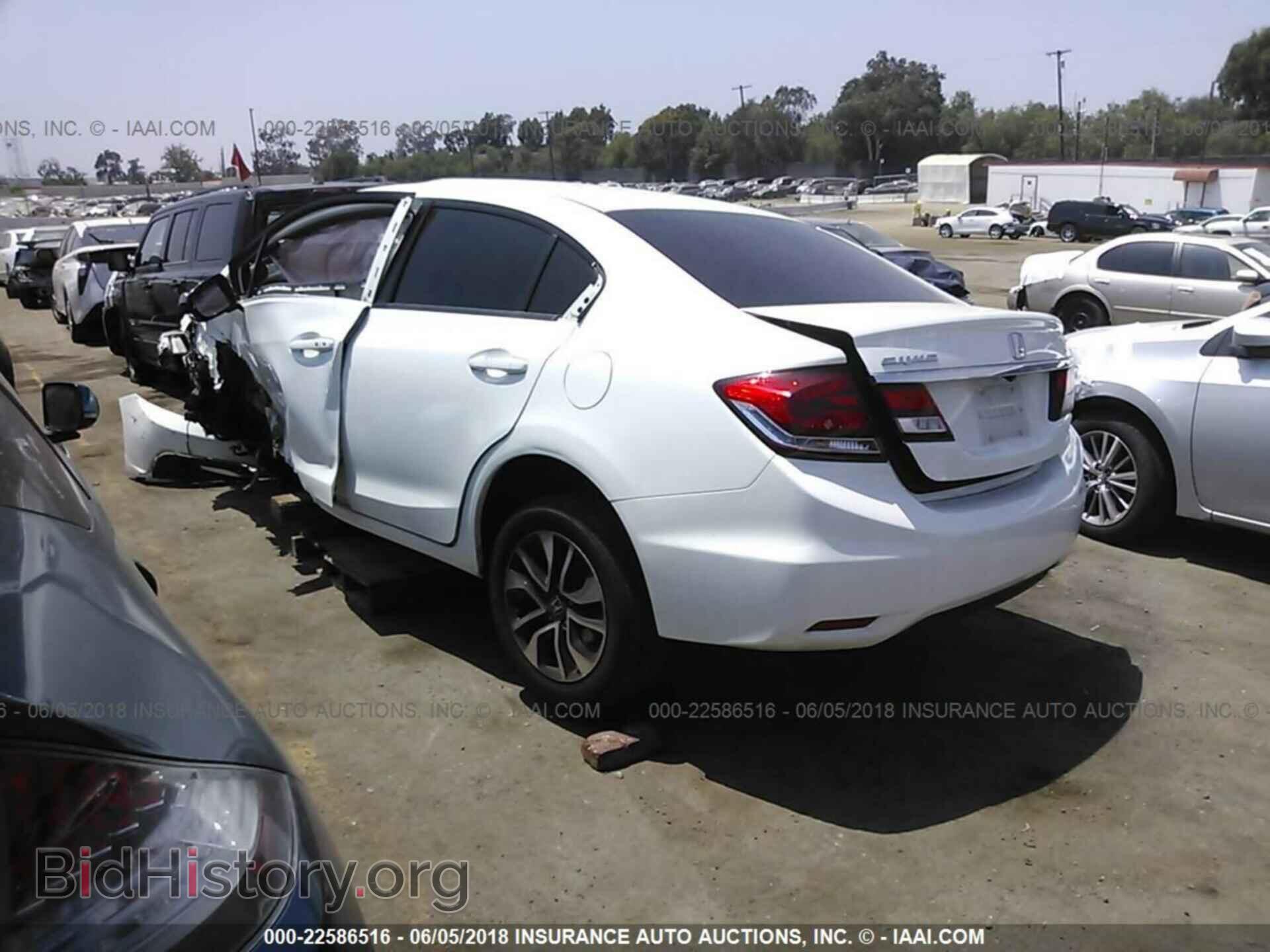 2014 Honda Civic - VIN: 19XFB2F83EE233690 - Photo 3