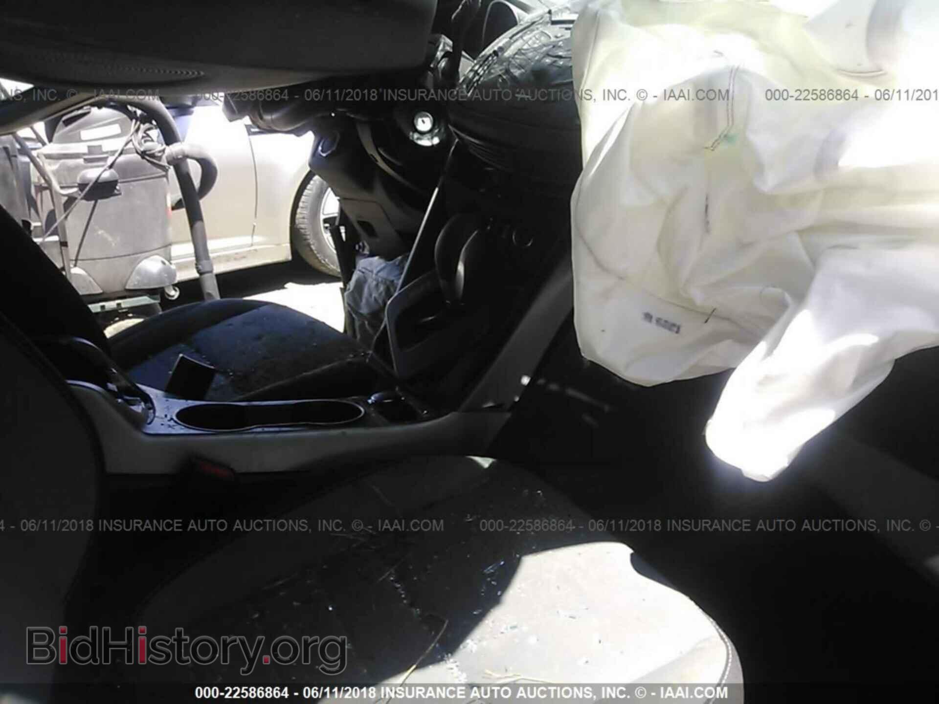 2014 Ford Escape - VIN: 1FMCU9GX9EUC64015 - Photo 5