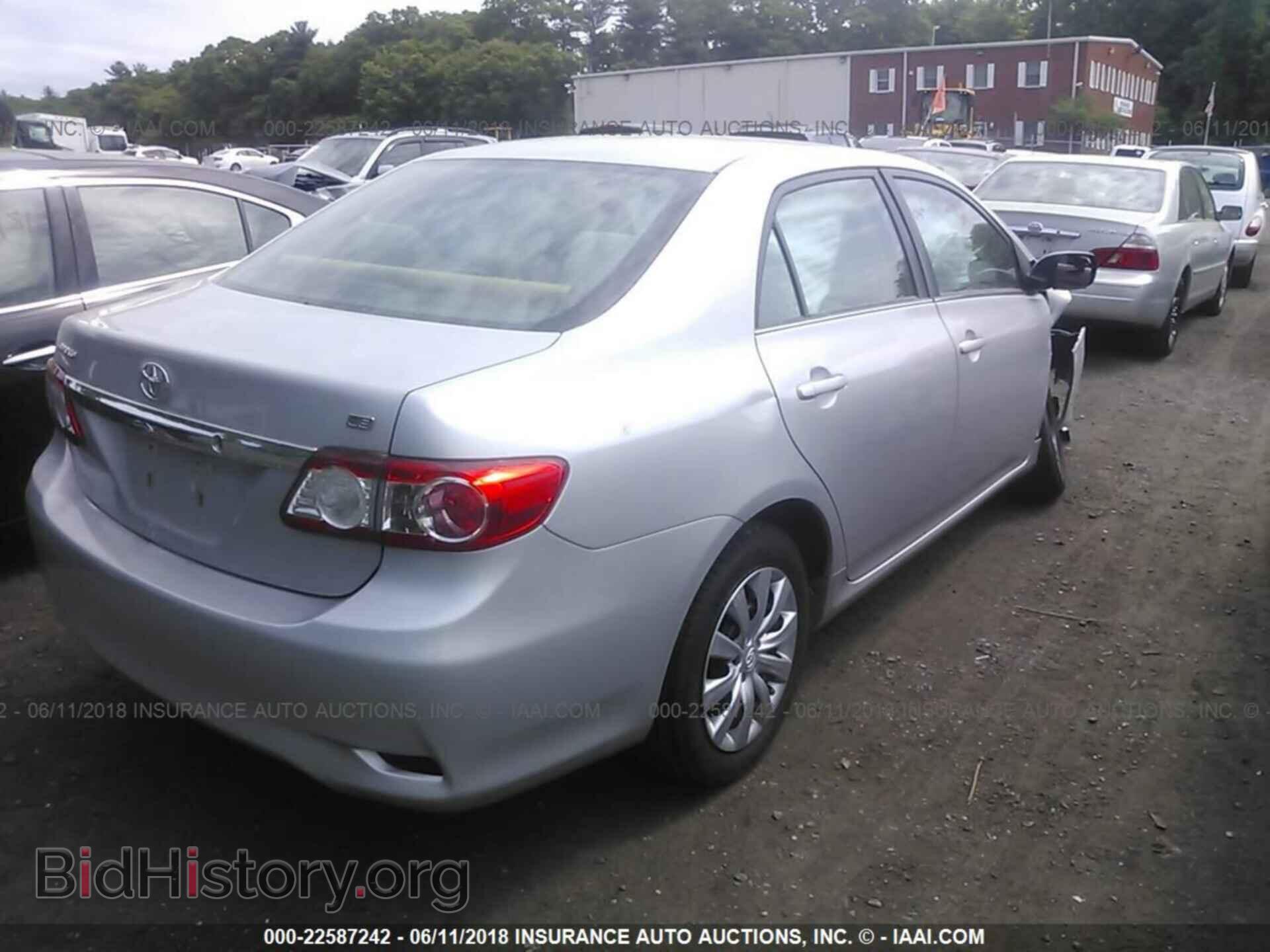 2013 Toyota Corolla - VIN: 2T1BU4EE1DC071941 - Photo 4