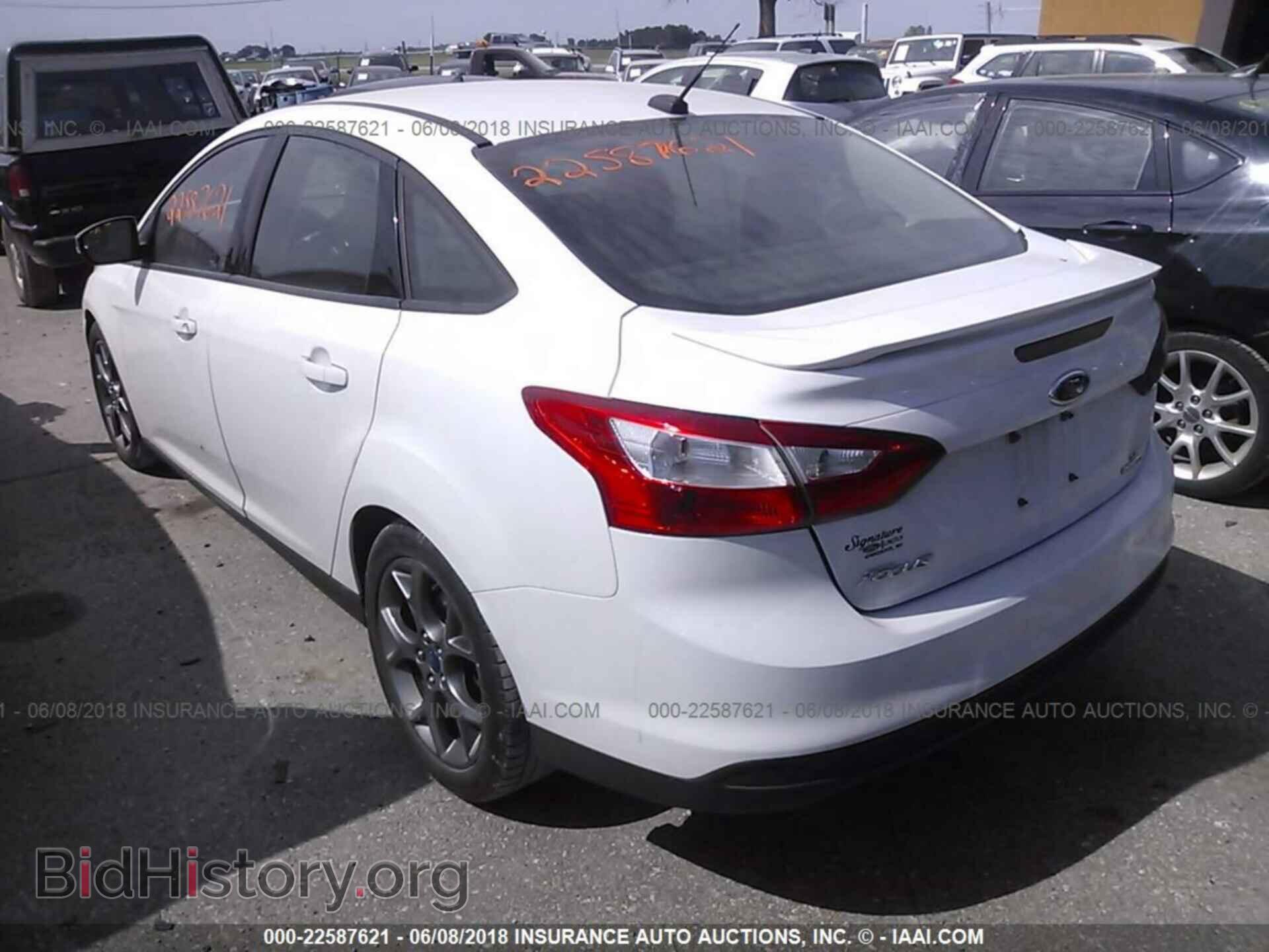 2014 Ford Focus - VIN: 1FADP3F2XEL143184 - Фото 3