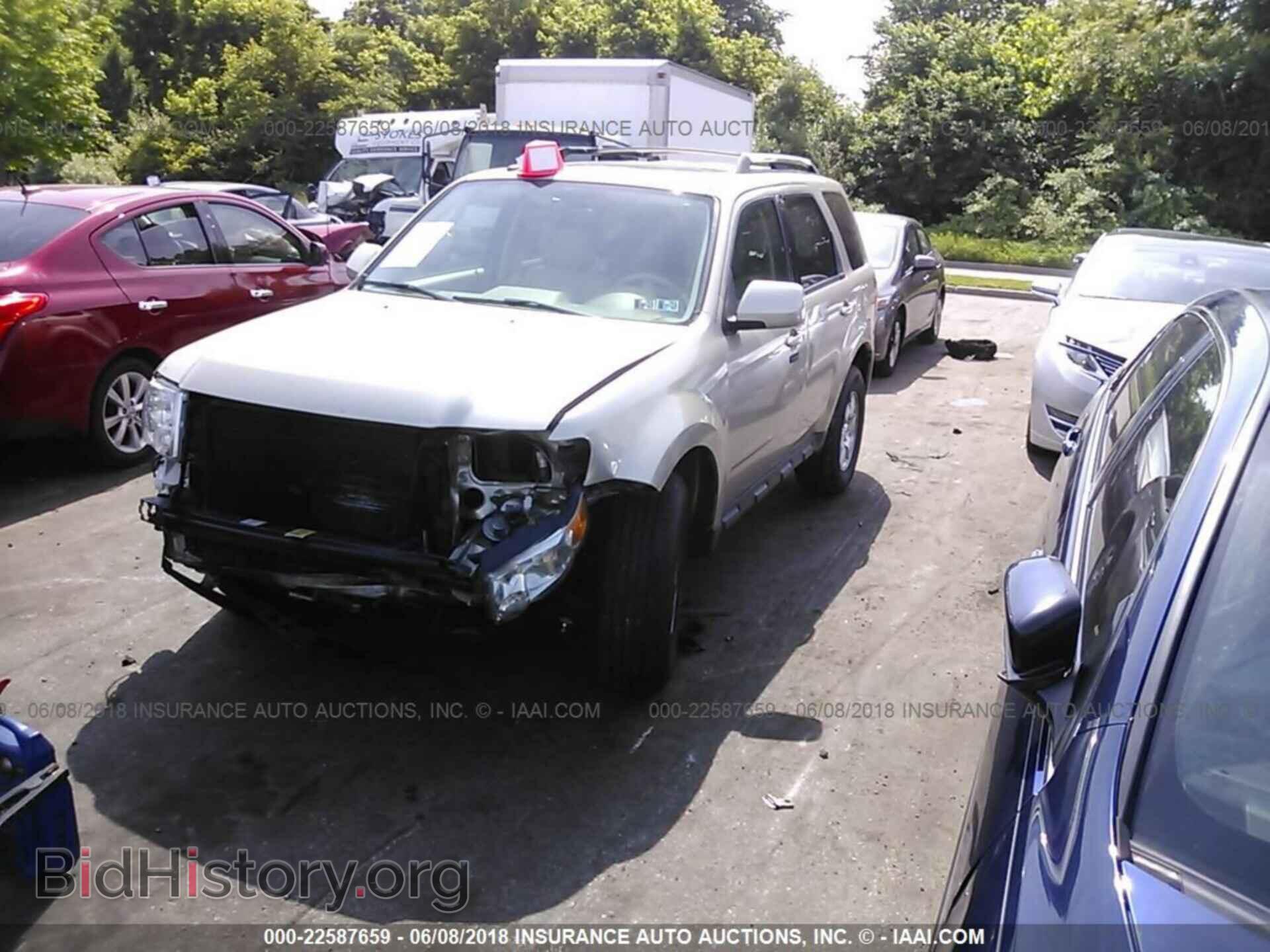 2012 Ford Escape - VIN: 1FMCU9EG2CKA99646 - Фото 2